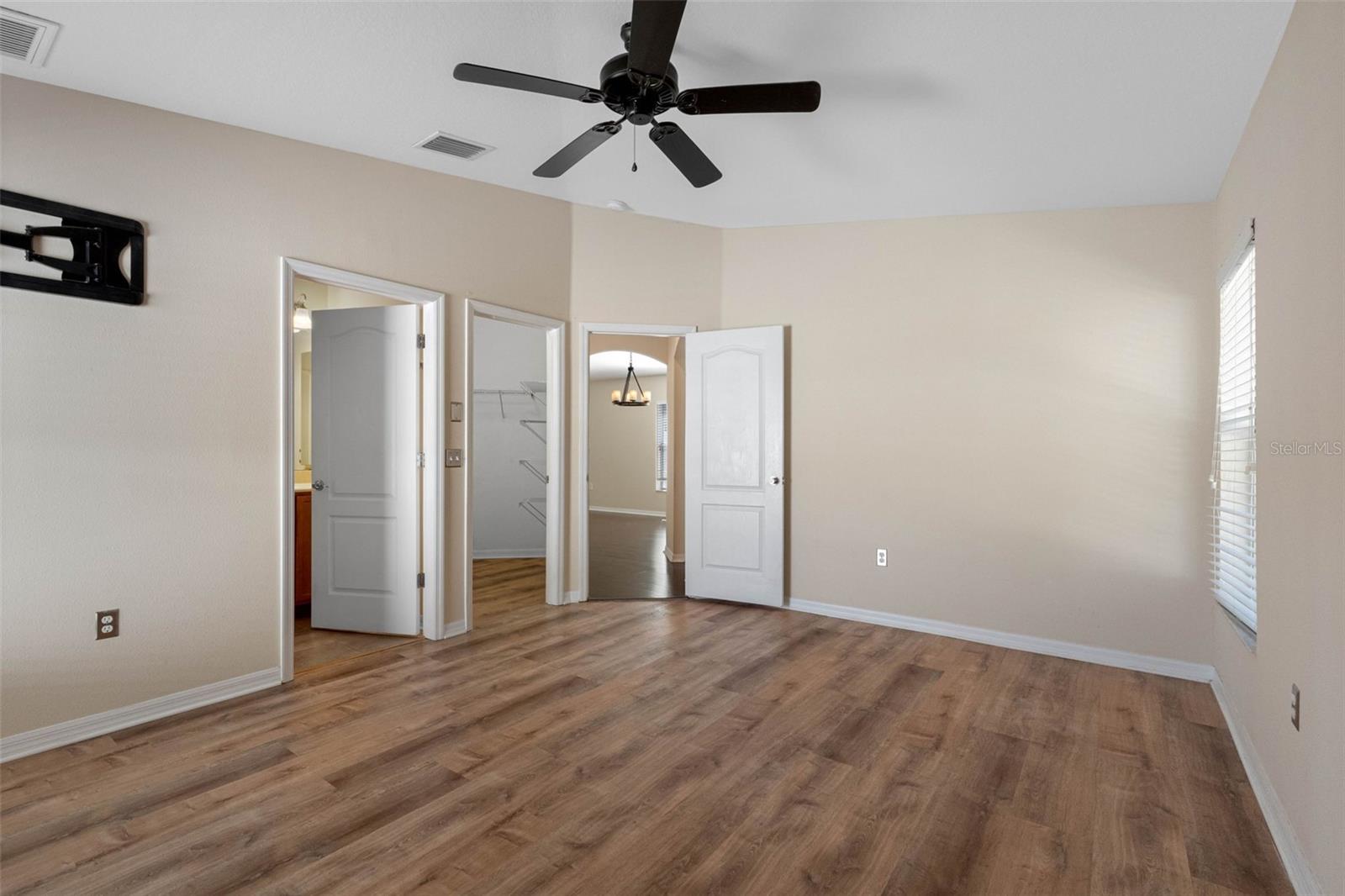 Image 26 of 37 For 12311 Boot Spur Way