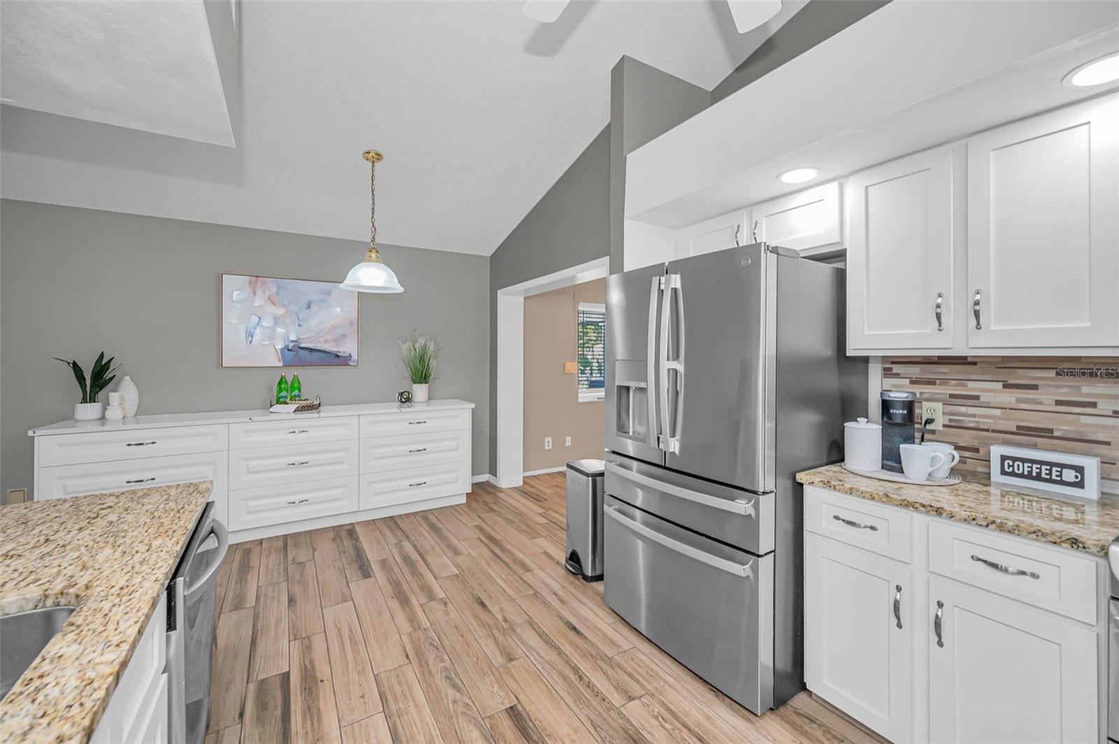 Image 15 of 53 For 3097 Robinwood Lane