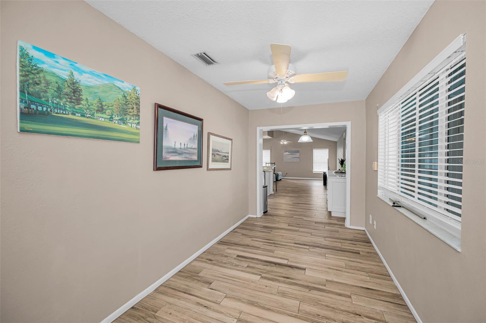 Image 18 of 53 For 3097 Robinwood Lane