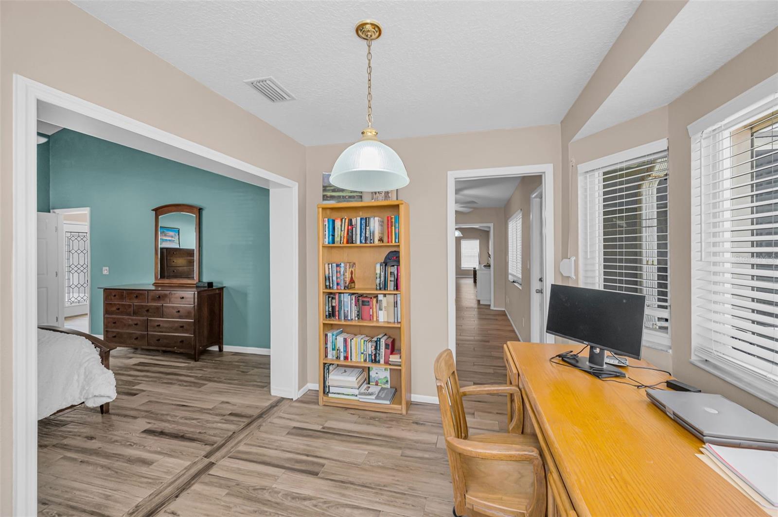 Image 25 of 53 For 3097 Robinwood Lane