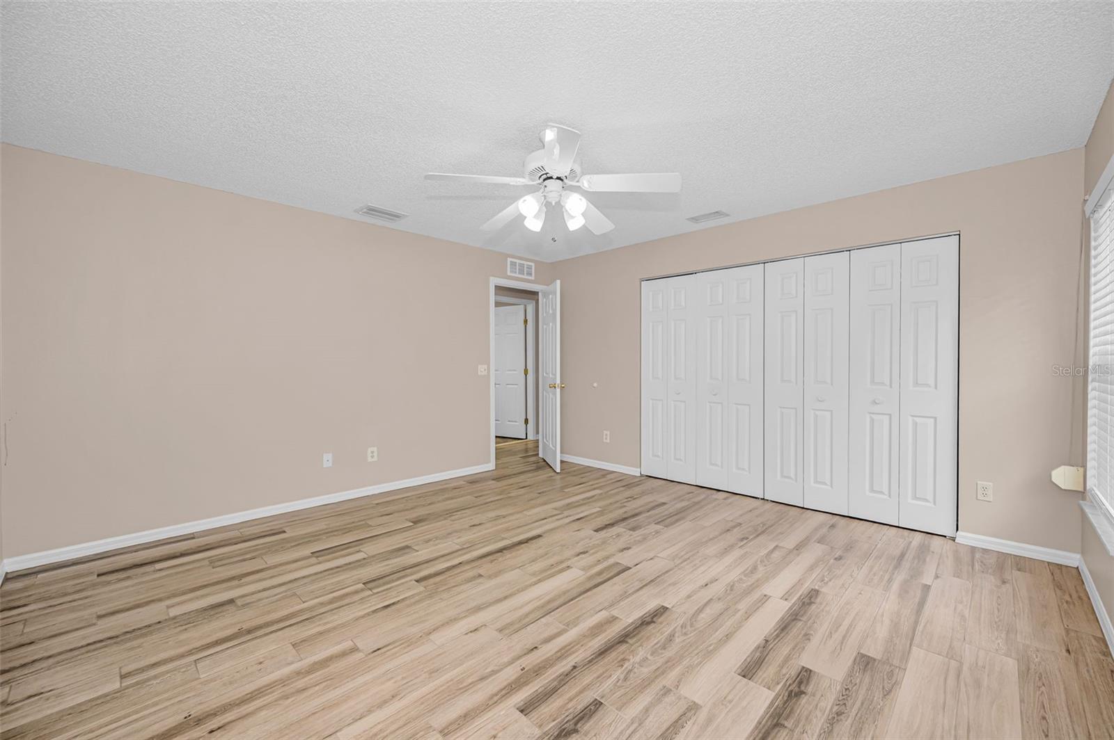 Image 32 of 53 For 3097 Robinwood Lane