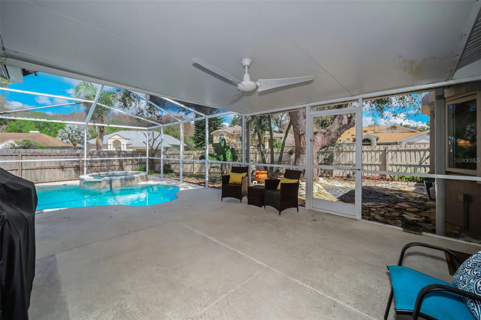 Image 38 of 53 For 3097 Robinwood Lane