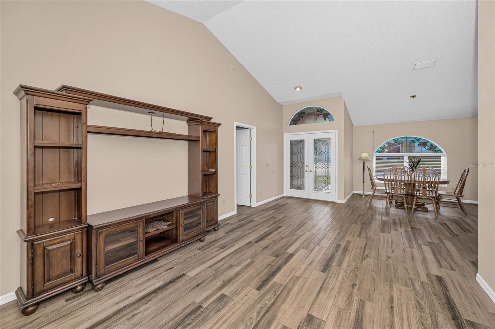 Image 9 of 53 For 3097 Robinwood Lane