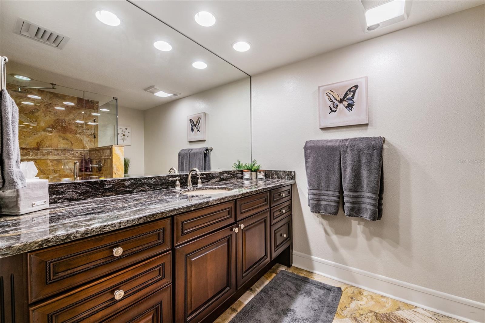 Image 30 of 60 For 36750 Us Highway 19 N 27-104