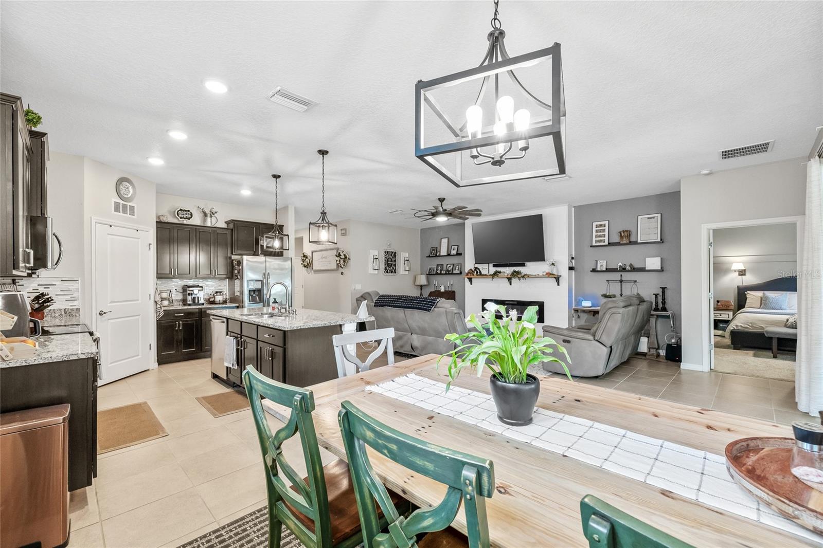 Image 12 of 36 For 13675 Paddington Way