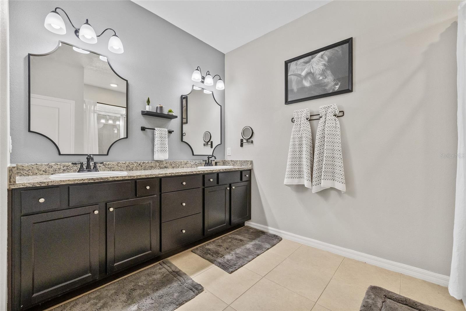 Image 16 of 36 For 13675 Paddington Way