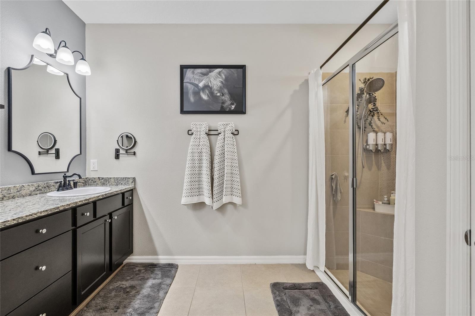 Image 17 of 36 For 13675 Paddington Way