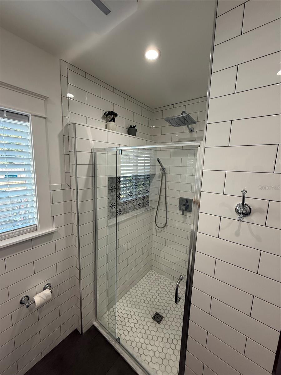 Image 15 of 26 For 6007 Central Avenue