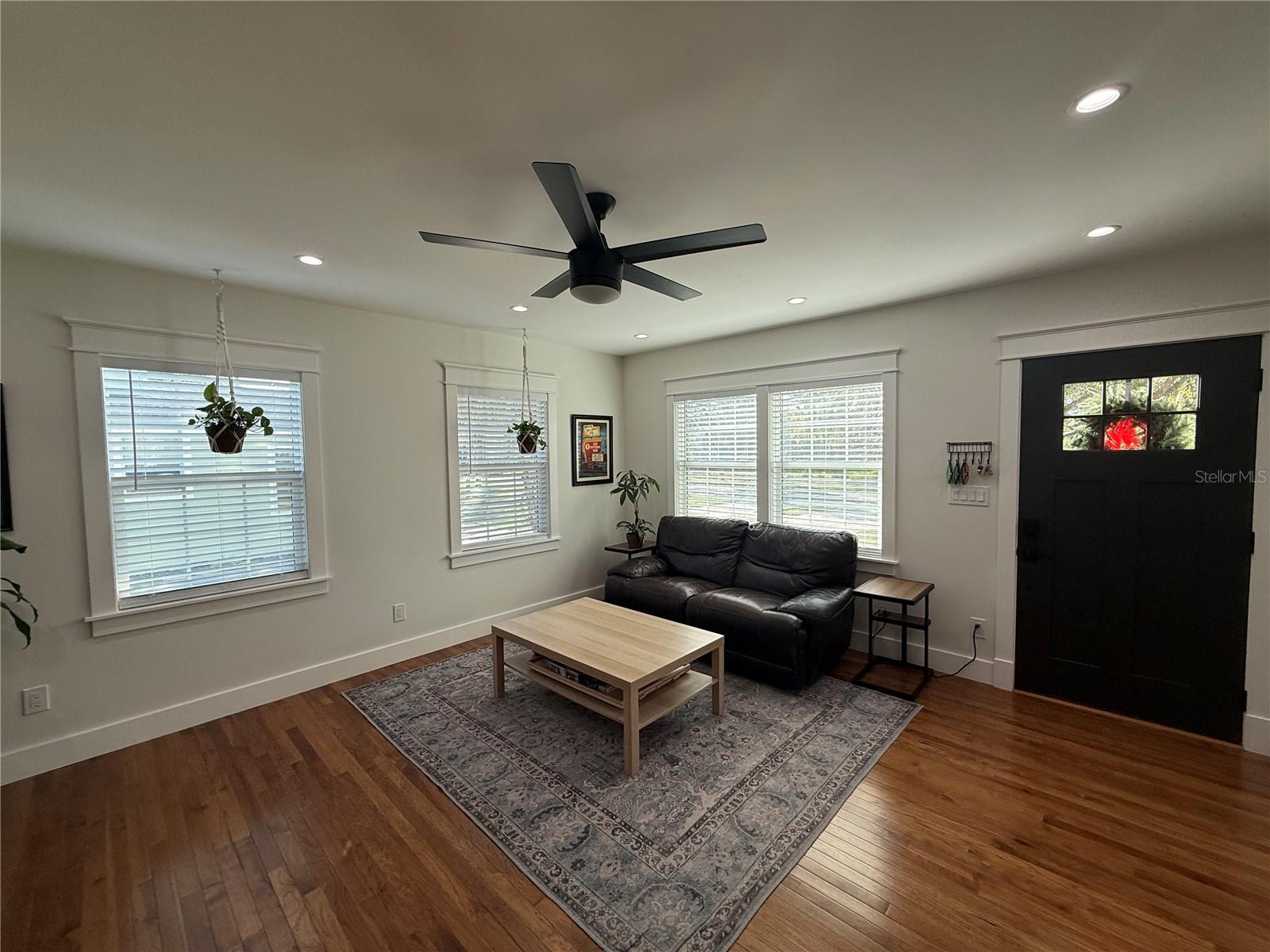 Image 9 of 26 For 6007 Central Avenue