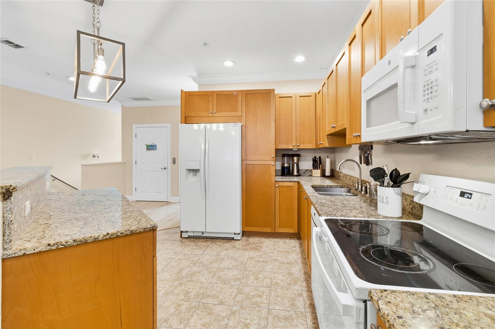 Image 6 of 64 For 150 164th Avenue