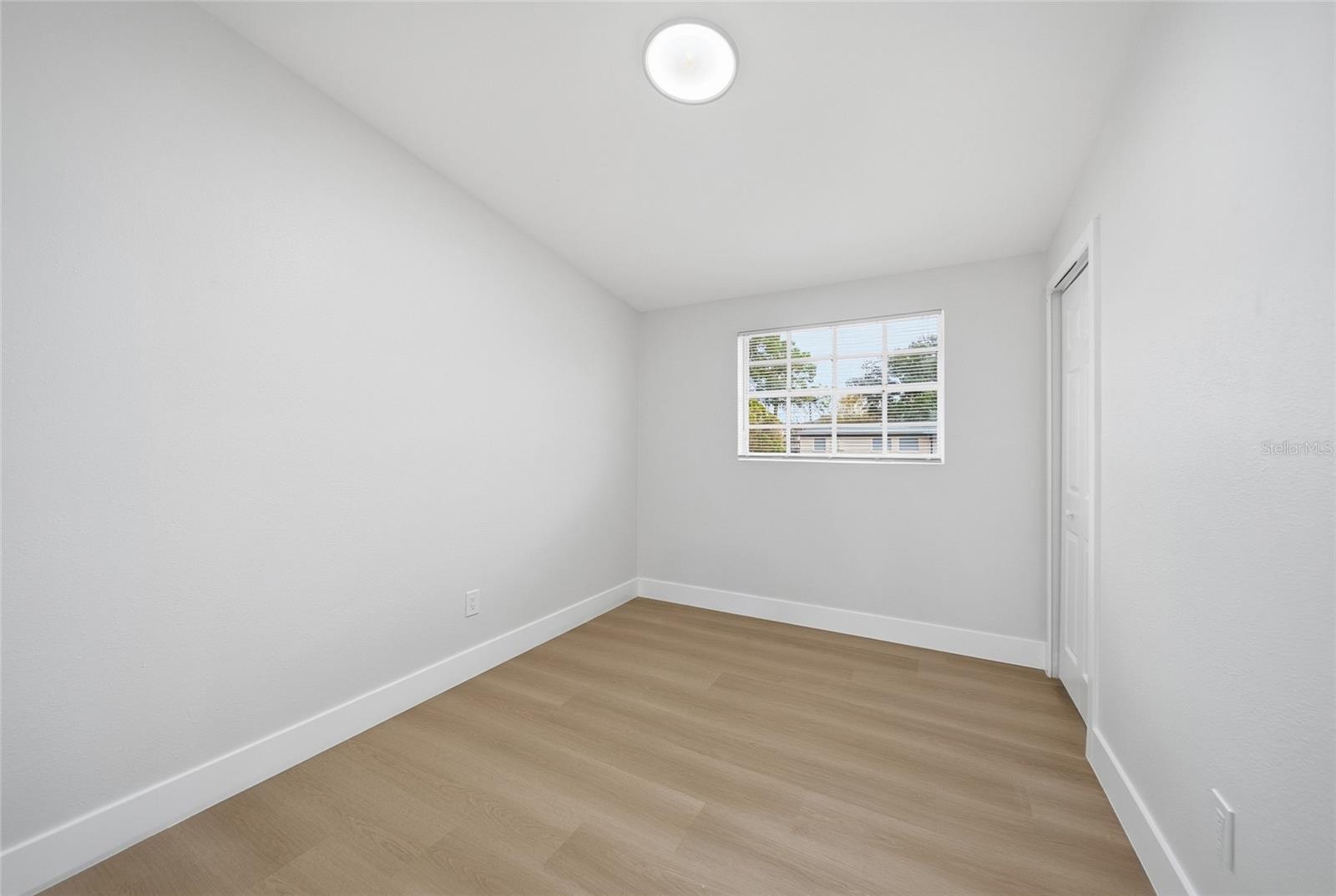 Image 18 of 23 For 5021 87th Street