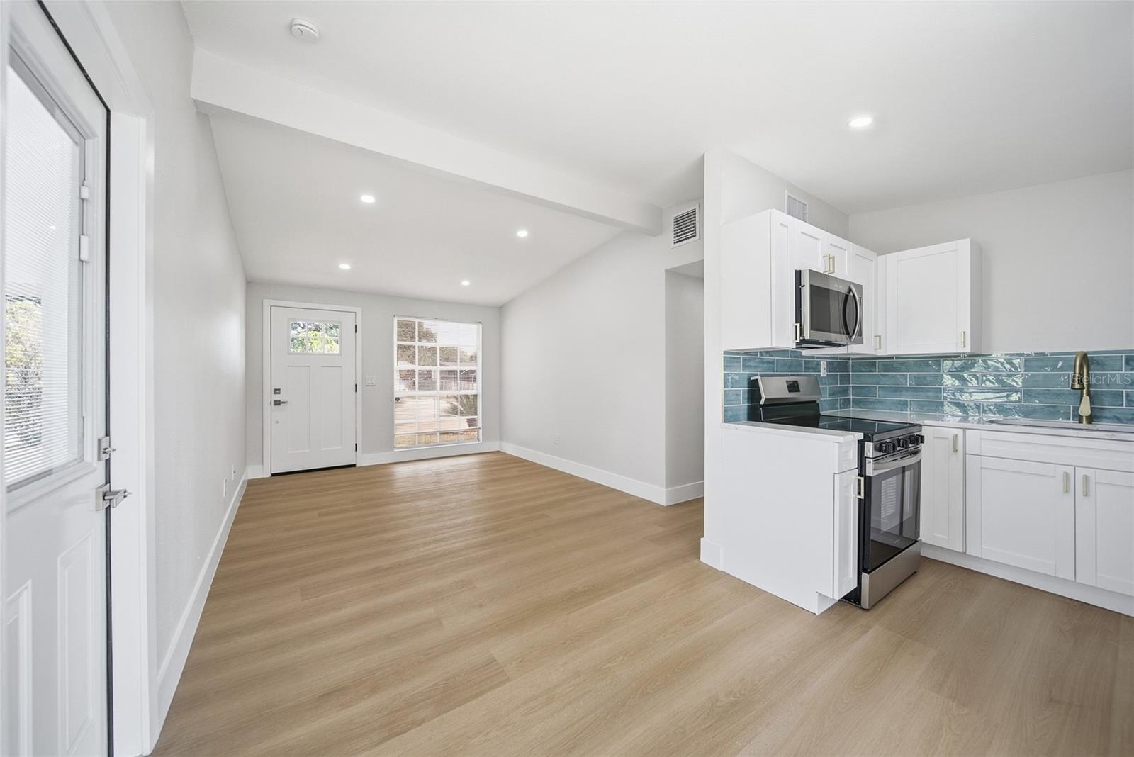 Image 3 of 23 For 5021 87th Street