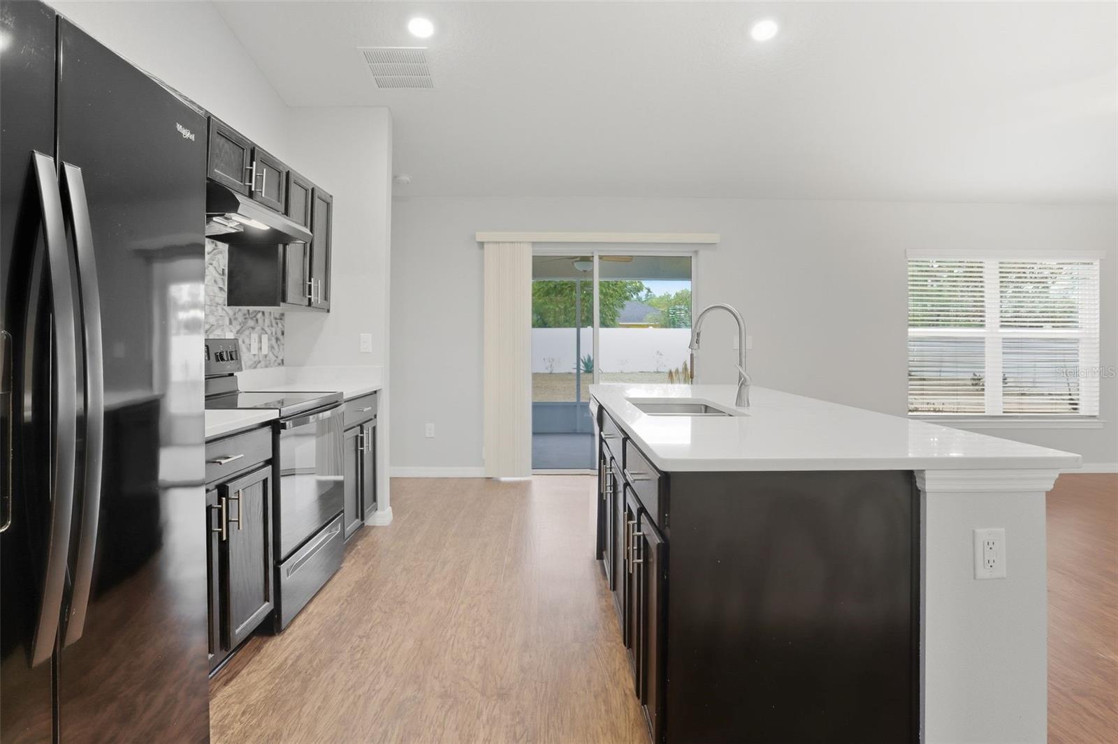 Image 5 of 21 For 46 Sea Trail