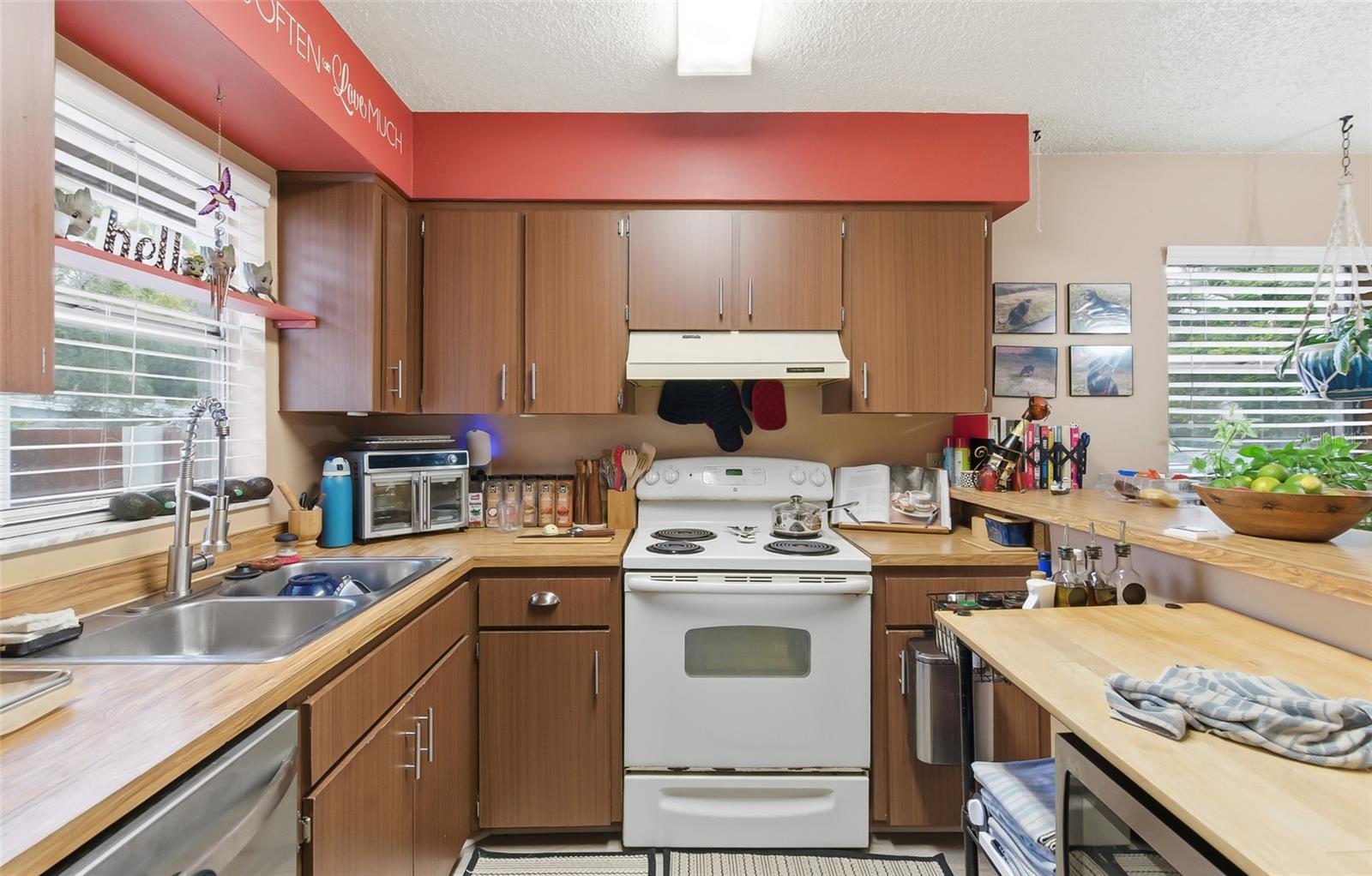 Image 12 of 42 For 5690 59th Way N