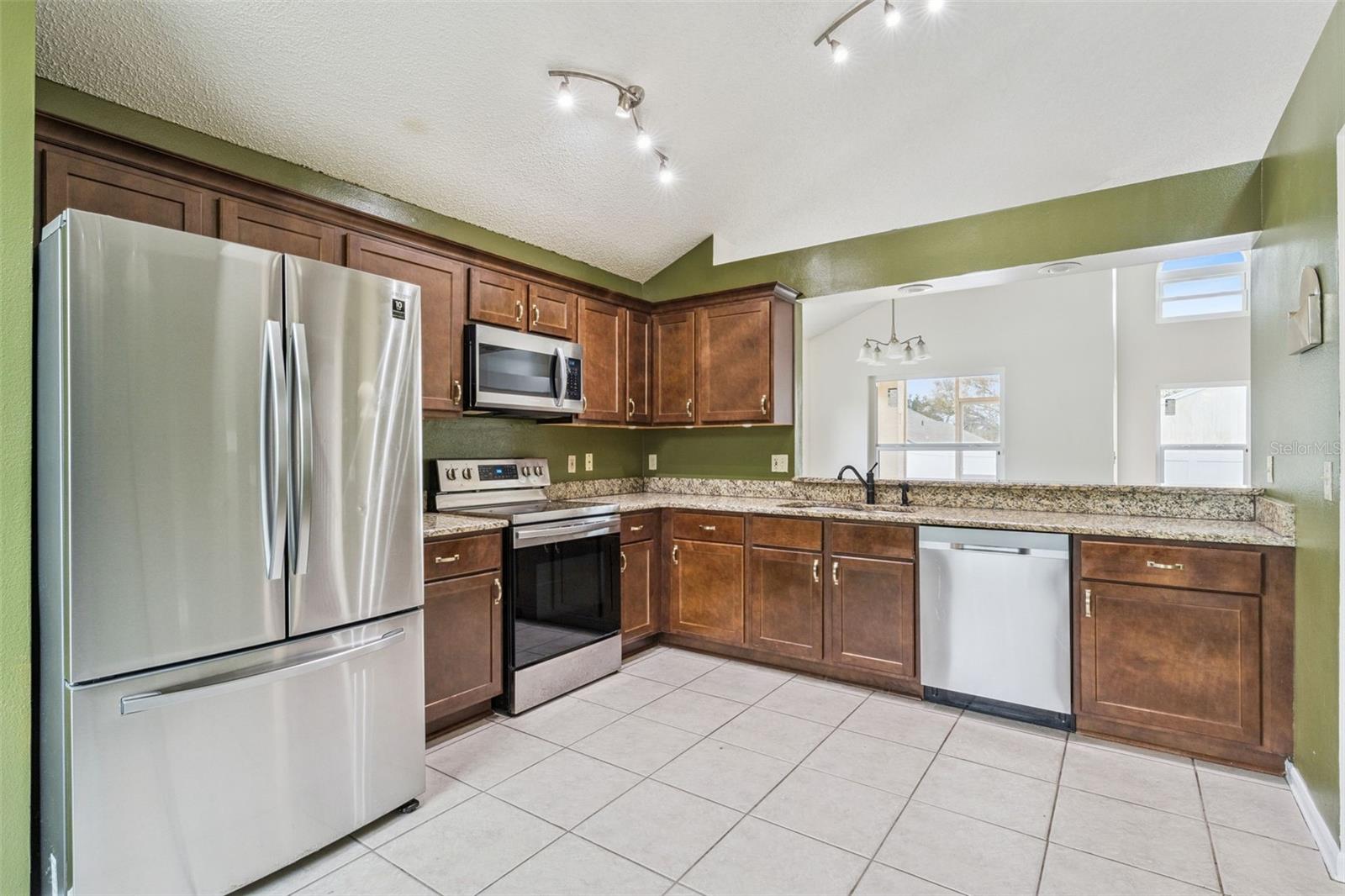 Image 15 of 58 For 7236 Somersworth Drive