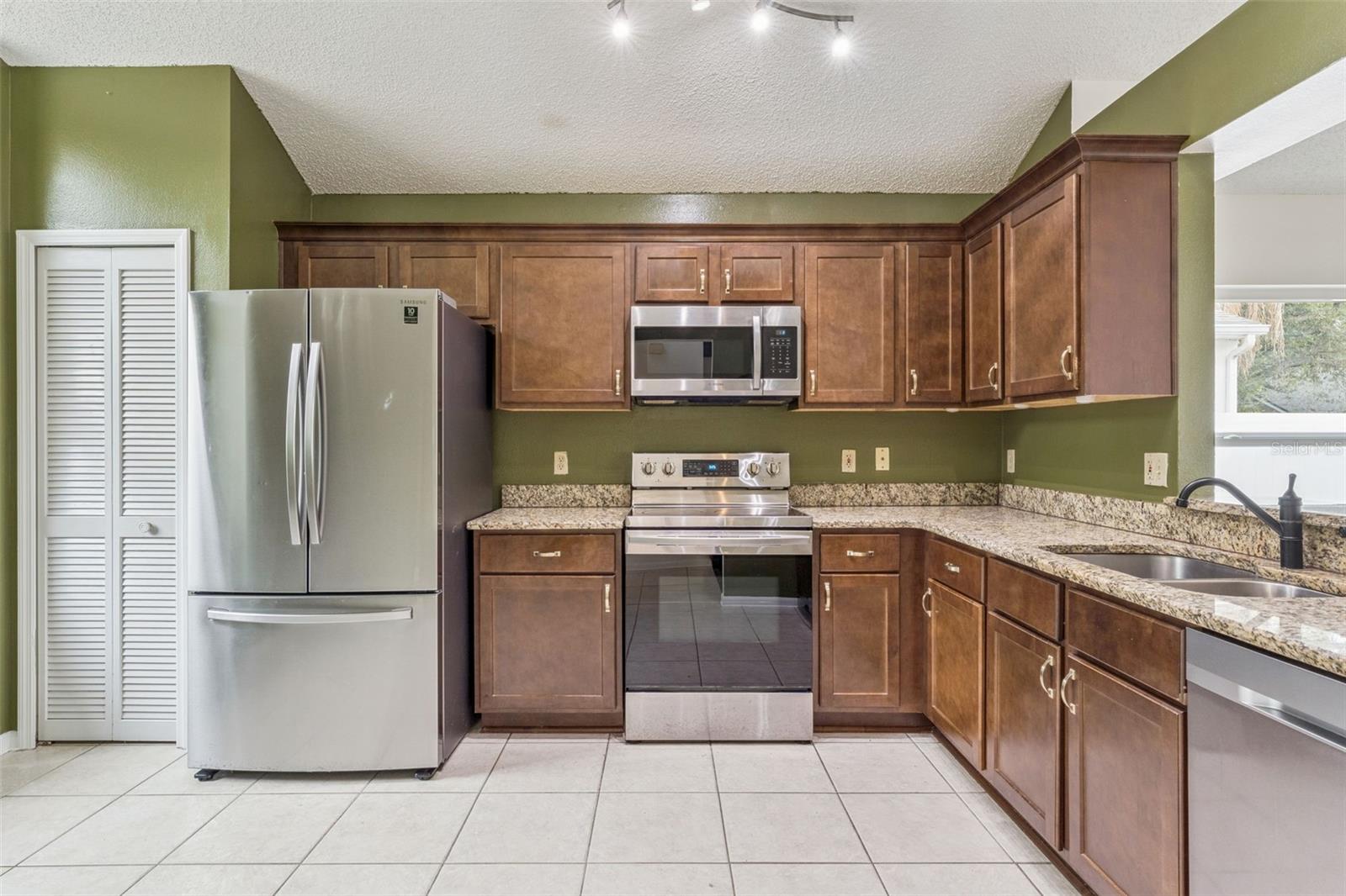 Image 16 of 58 For 7236 Somersworth Drive