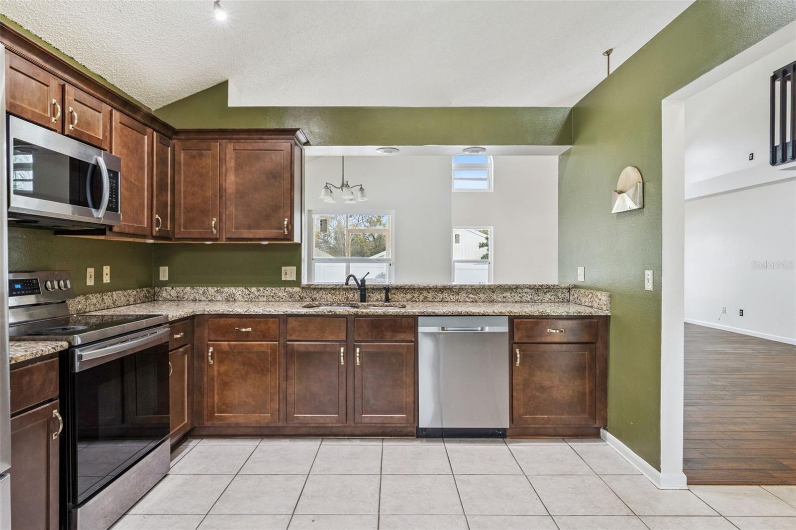 Image 17 of 58 For 7236 Somersworth Drive