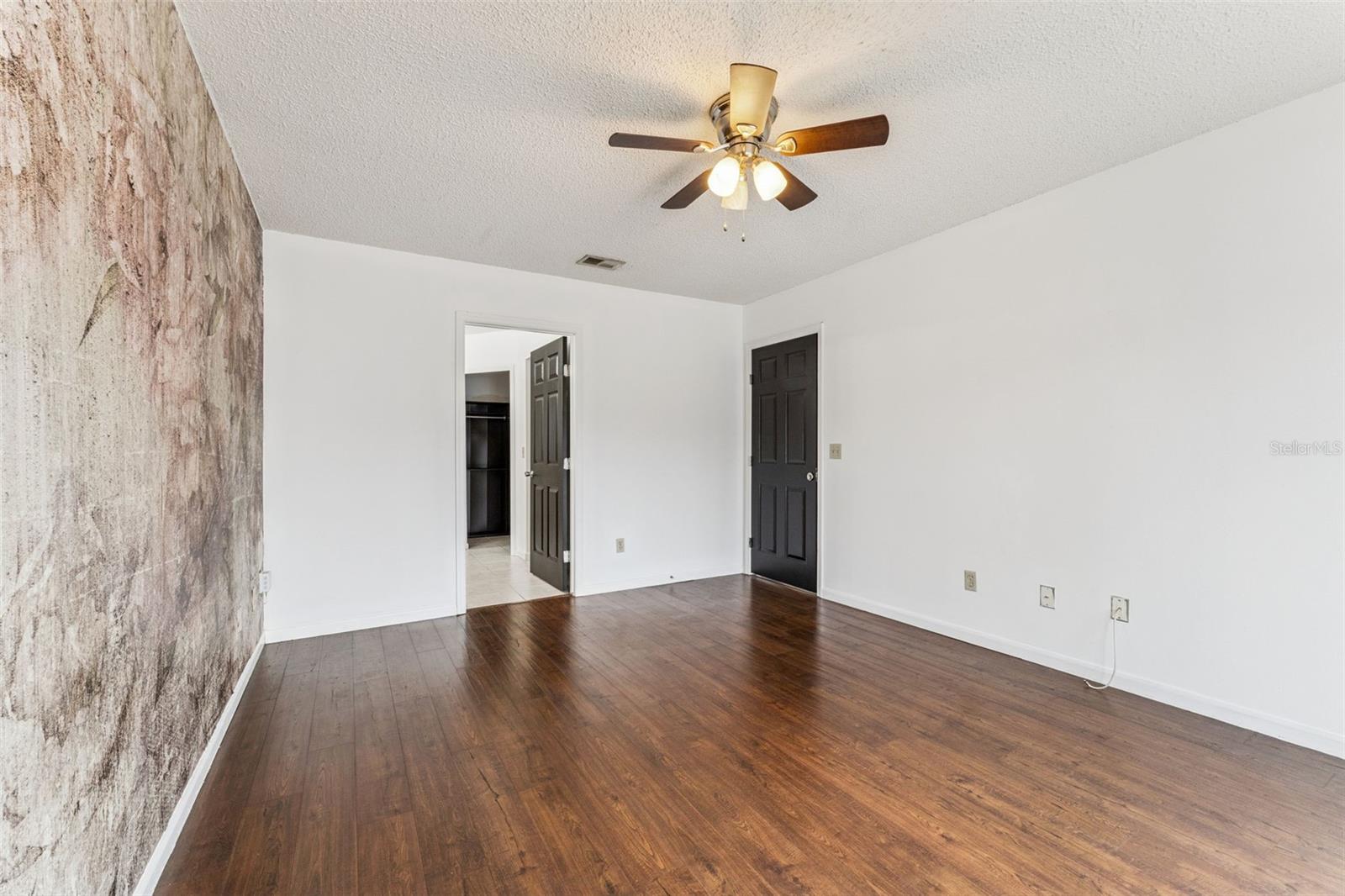 Image 21 of 58 For 7236 Somersworth Drive