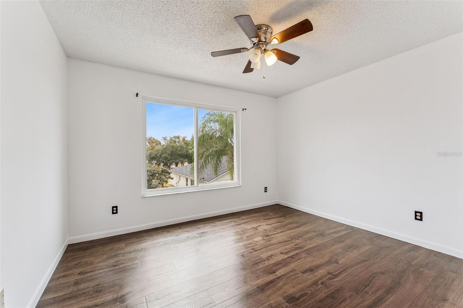 Image 27 of 58 For 7236 Somersworth Drive