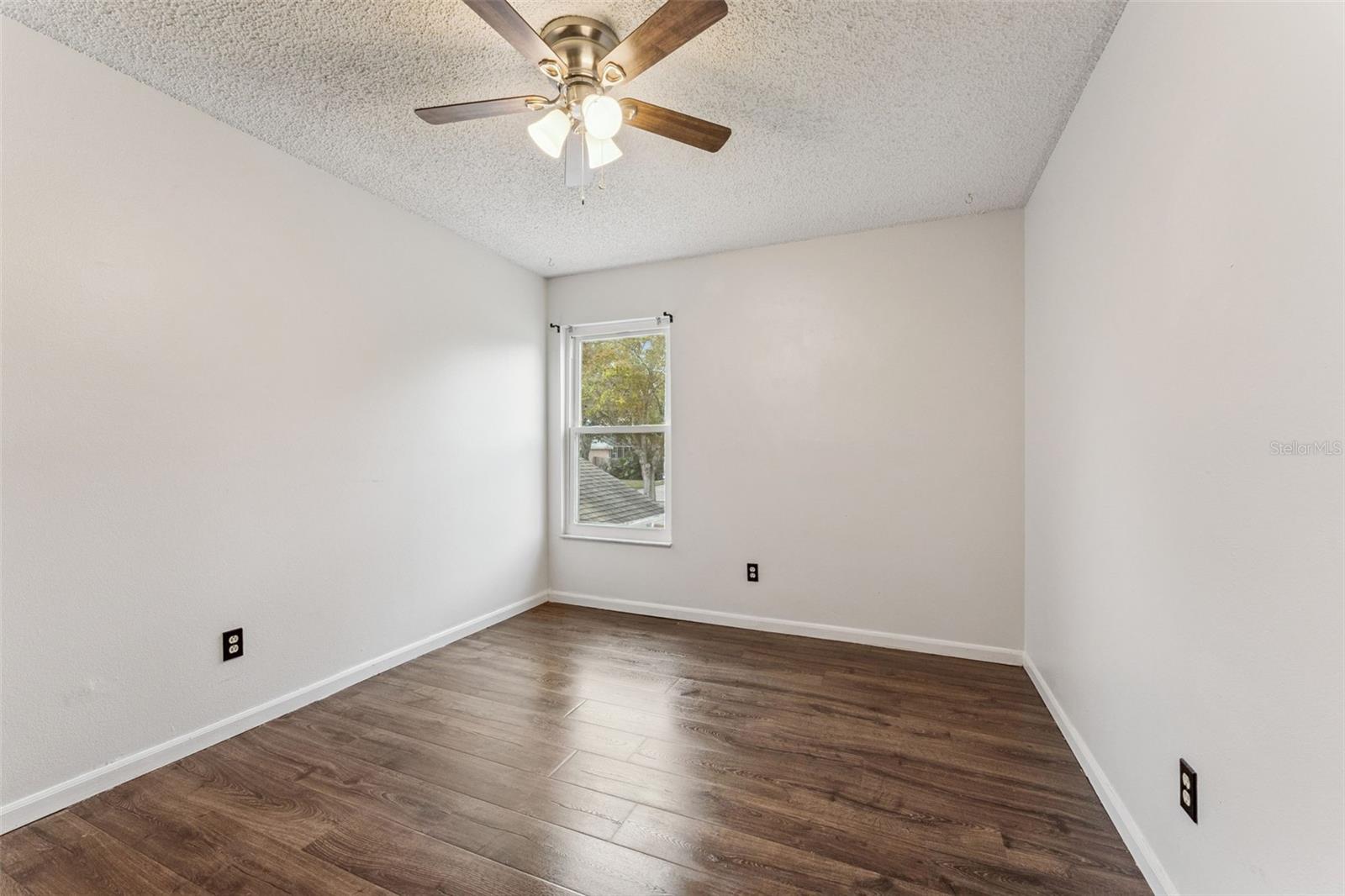 Image 31 of 58 For 7236 Somersworth Drive