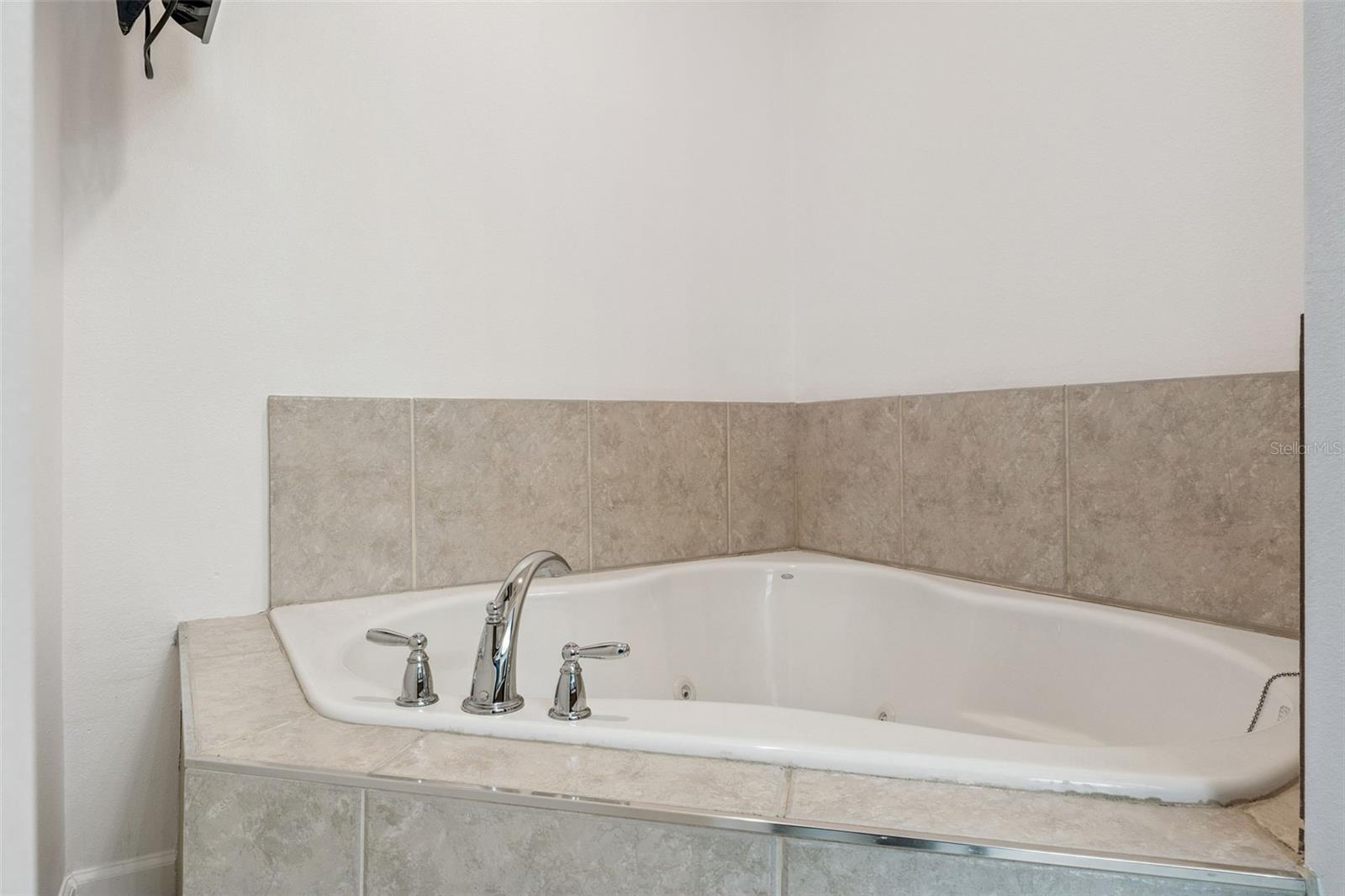 Image 37 of 58 For 7236 Somersworth Drive