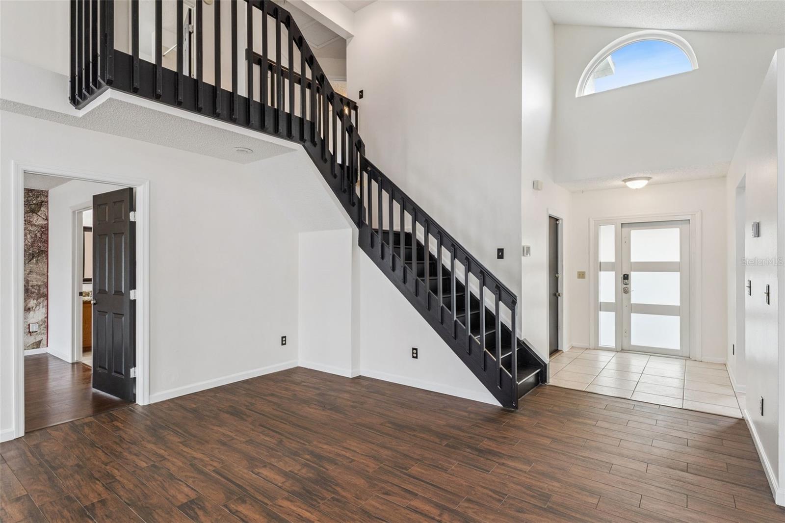 Image 6 of 58 For 7236 Somersworth Drive