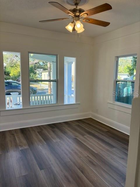 Image 19 of 28 For 911 Hart Street