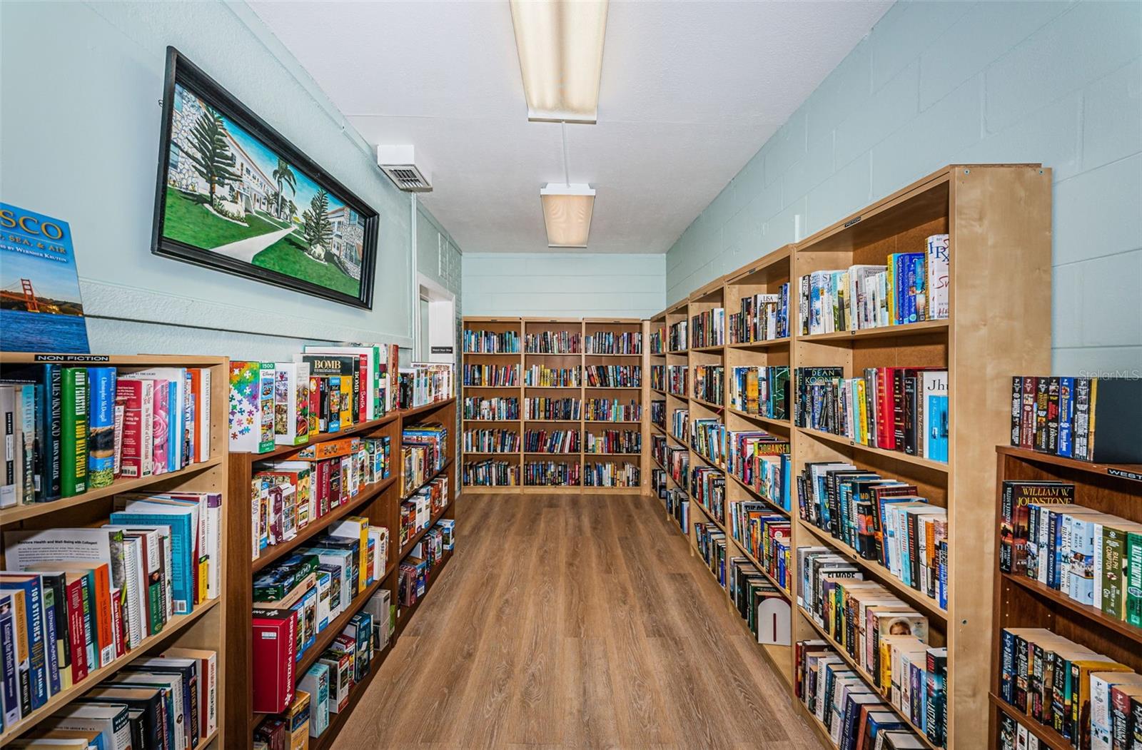 Listing photo id 16 for 5955 18th Street N 7