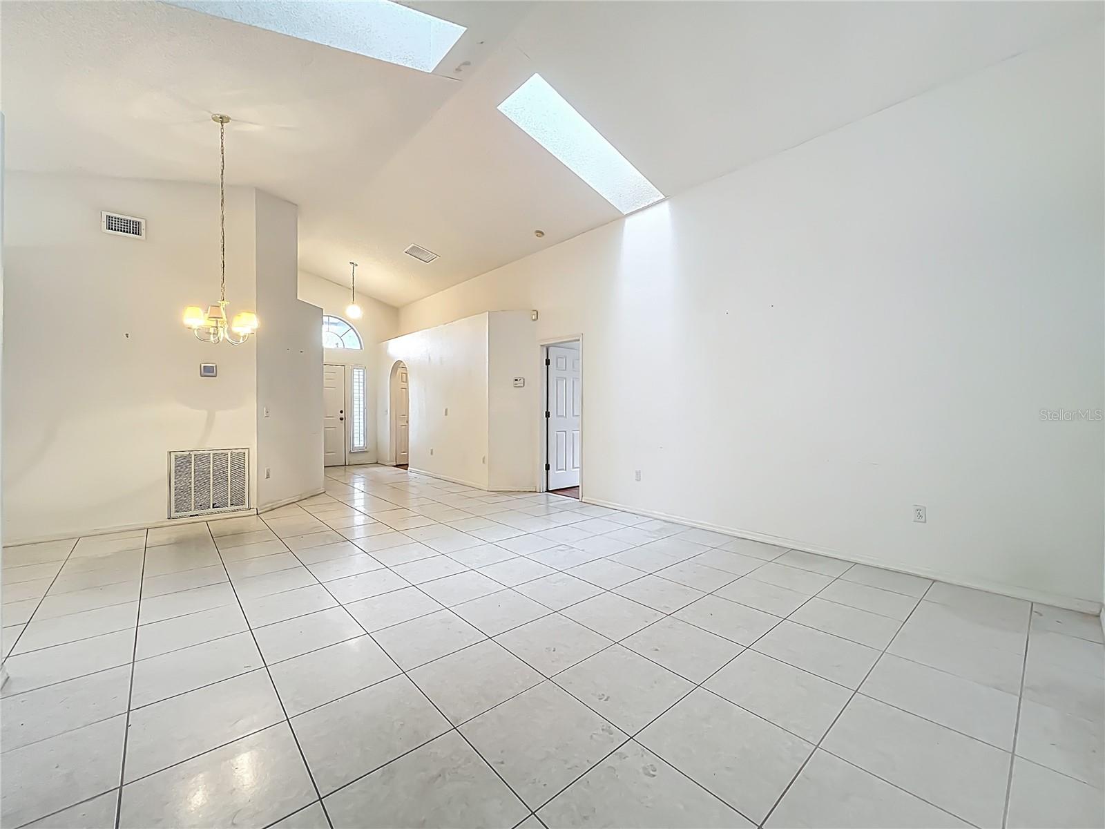 Image 8 of 67 For 2858 Copper Ridge Court