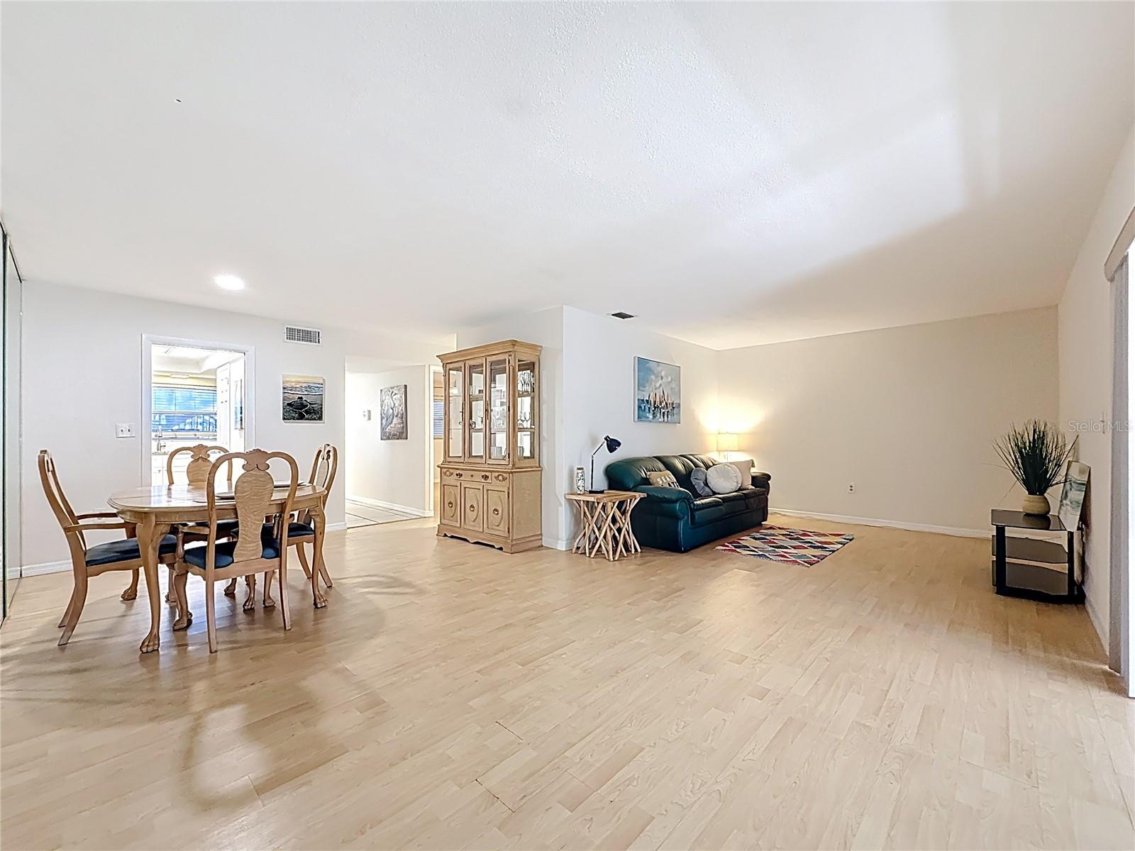 Image 11 of 32 For 5150 10th Avenue N 107