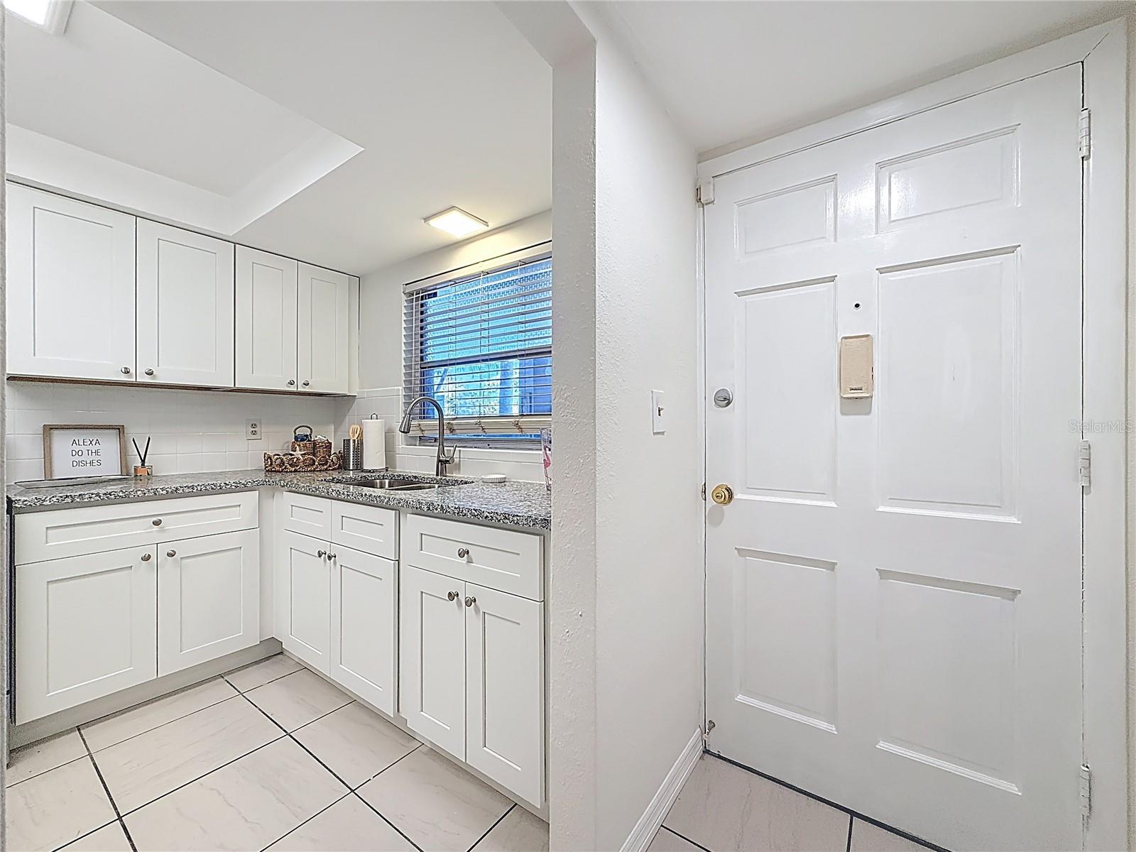 Image 3 of 32 For 5150 10th Avenue N 107