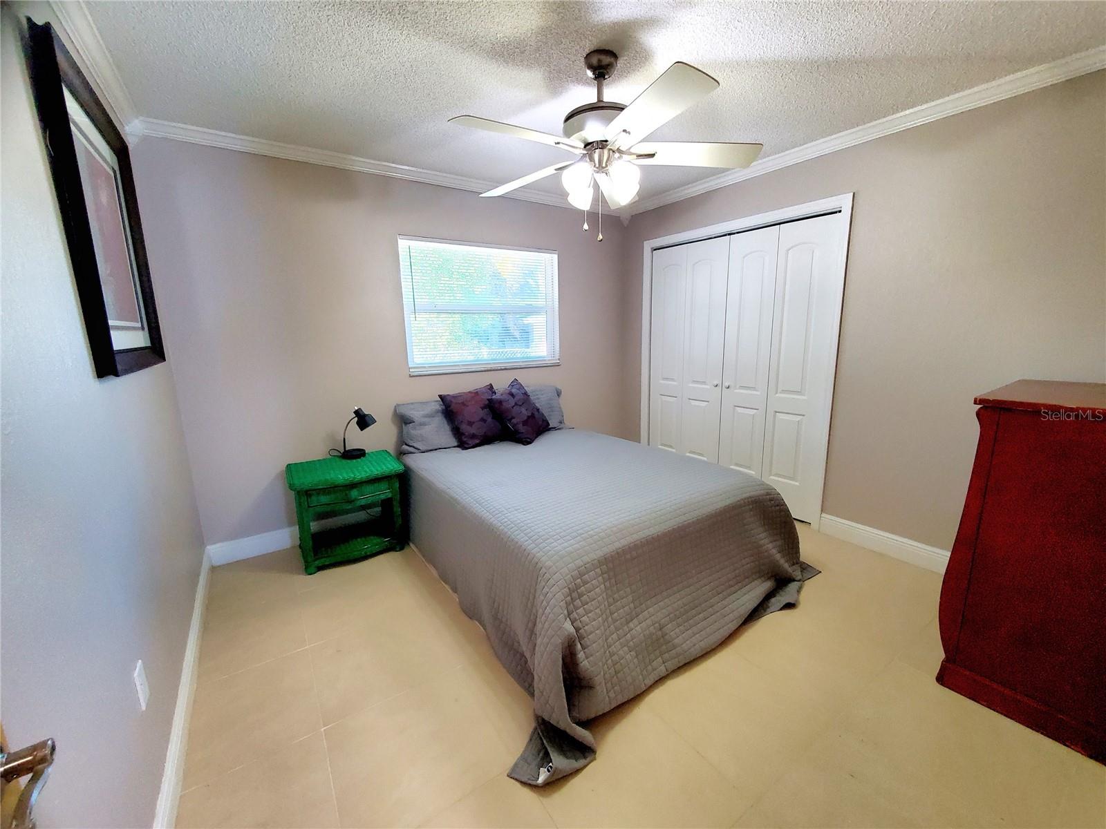 Listing photo id 32 for 804 Robin Avenue