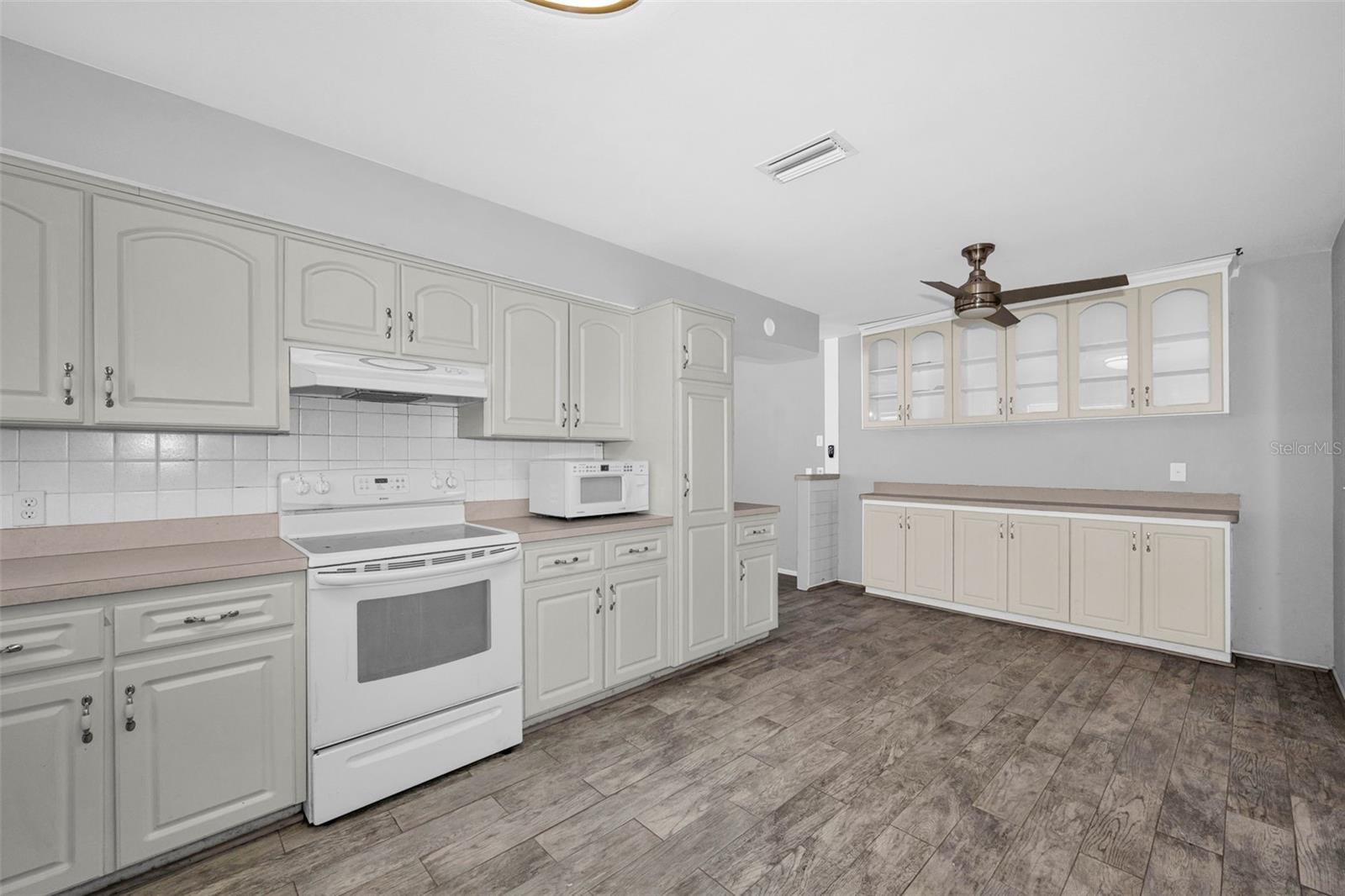 Image 11 of 22 For 12813 Kellywood Circle