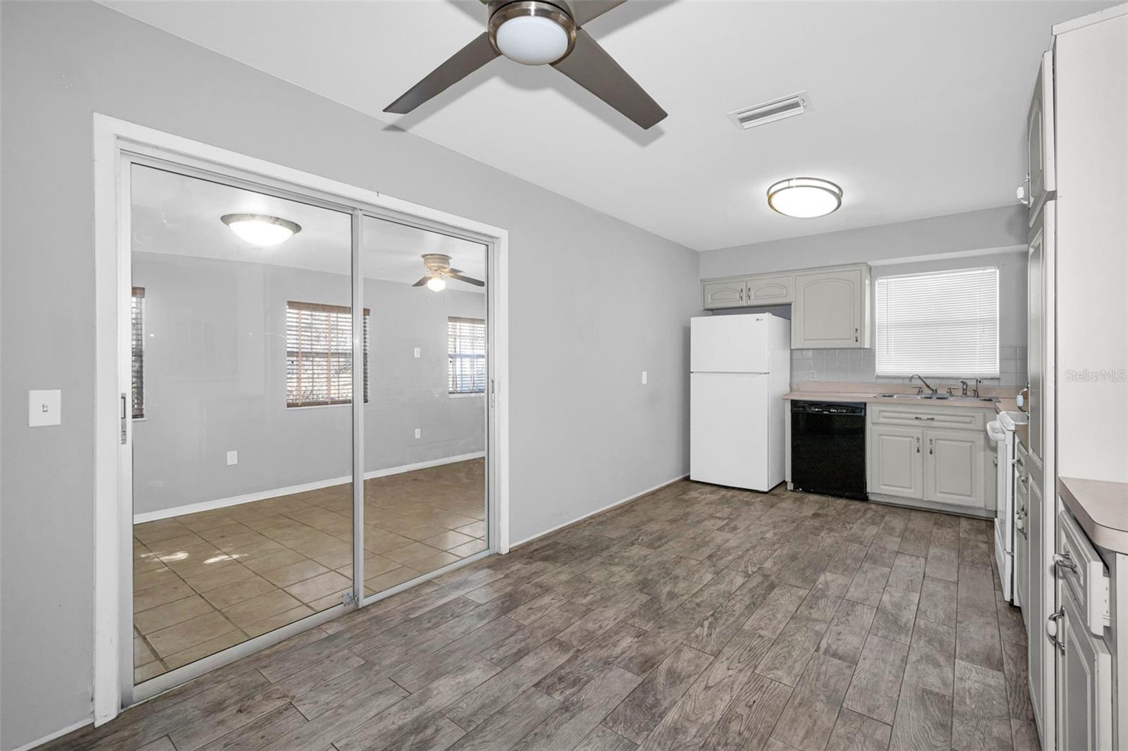 Image 8 of 22 For 12813 Kellywood Circle