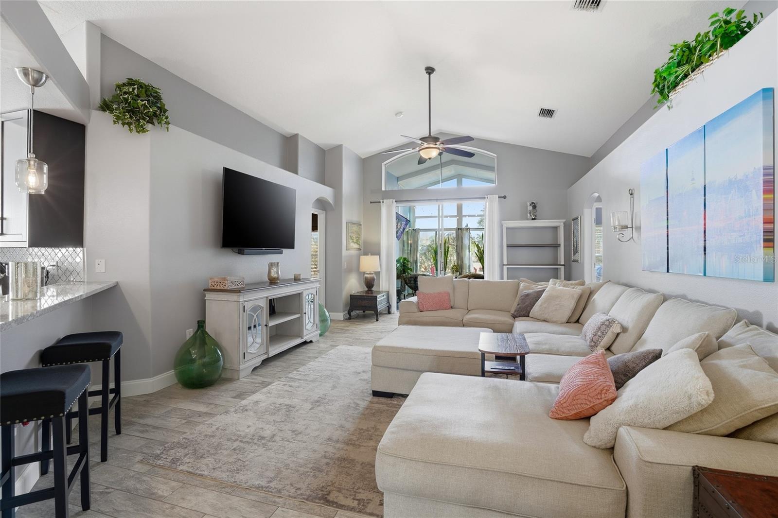 Image 15 of 50 For 10426 Lucaya Drive