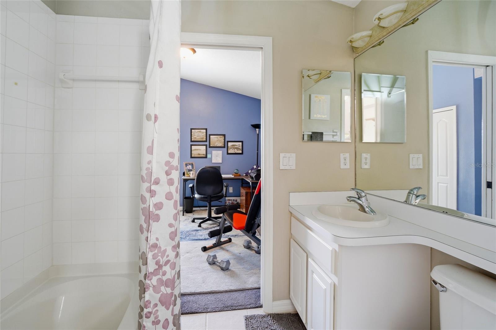 Image 18 of 50 For 10426 Lucaya Drive