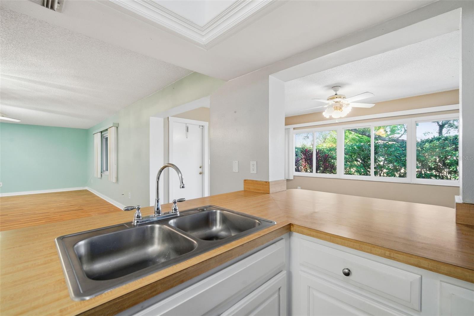 Image 22 of 35 For 2101 Hailstone Circle 0