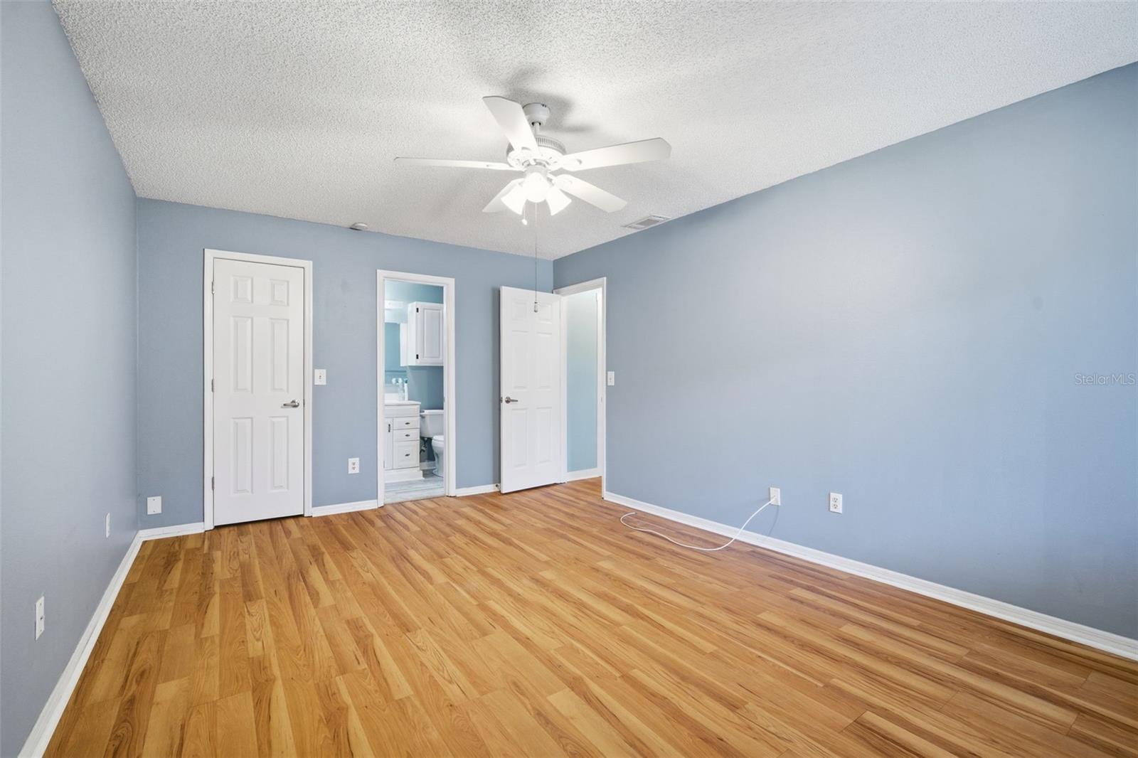 Image 24 of 35 For 2101 Hailstone Circle 0