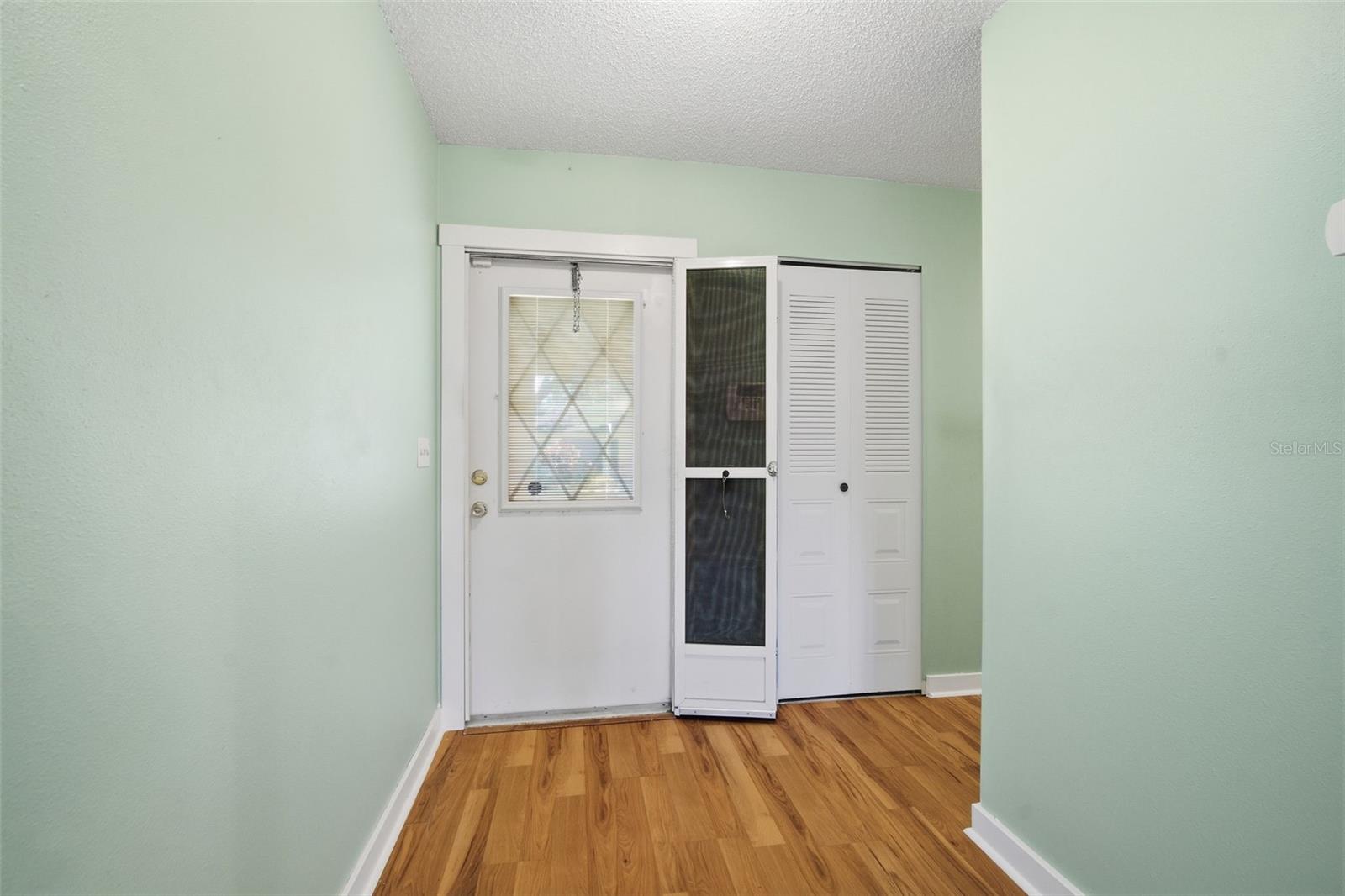 Image 9 of 35 For 2101 Hailstone Circle 0