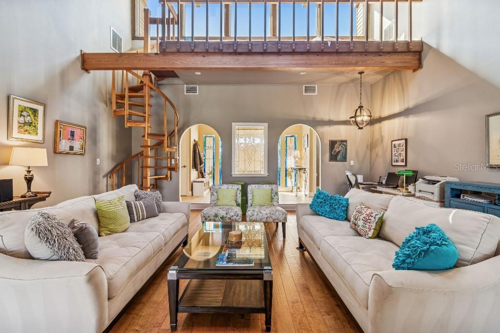 Listing photo id 13 for 3803 Bayside Circle