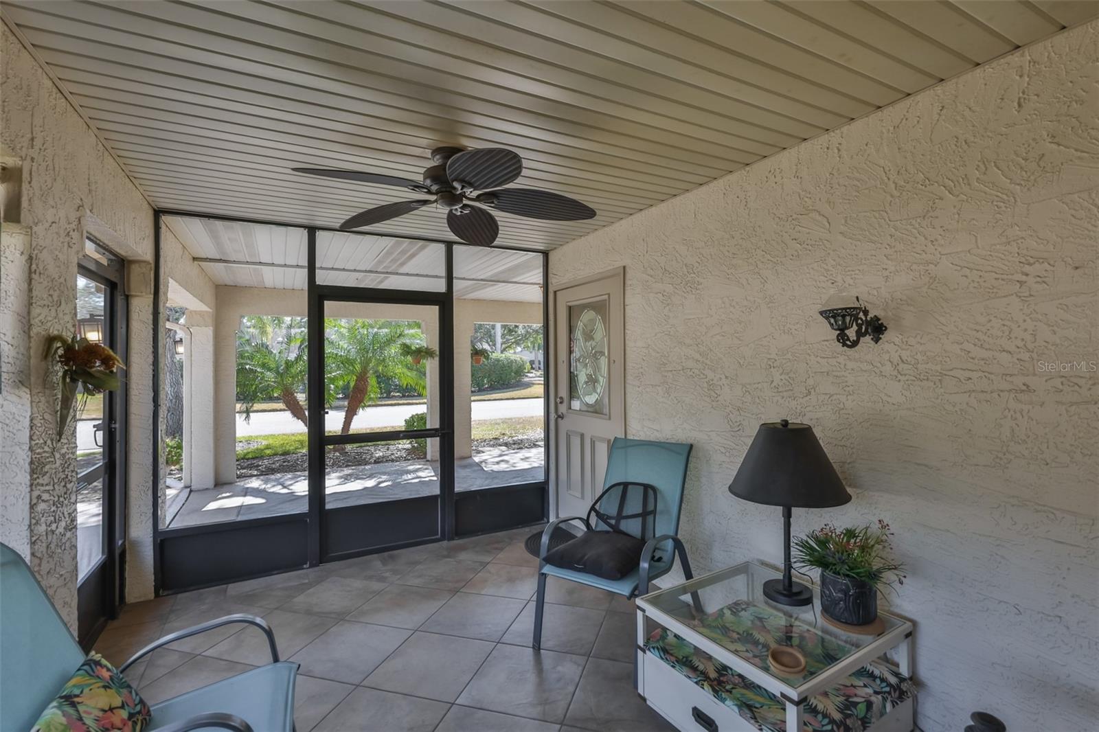 Image 4 of 46 For 2035 Hampstead Circle