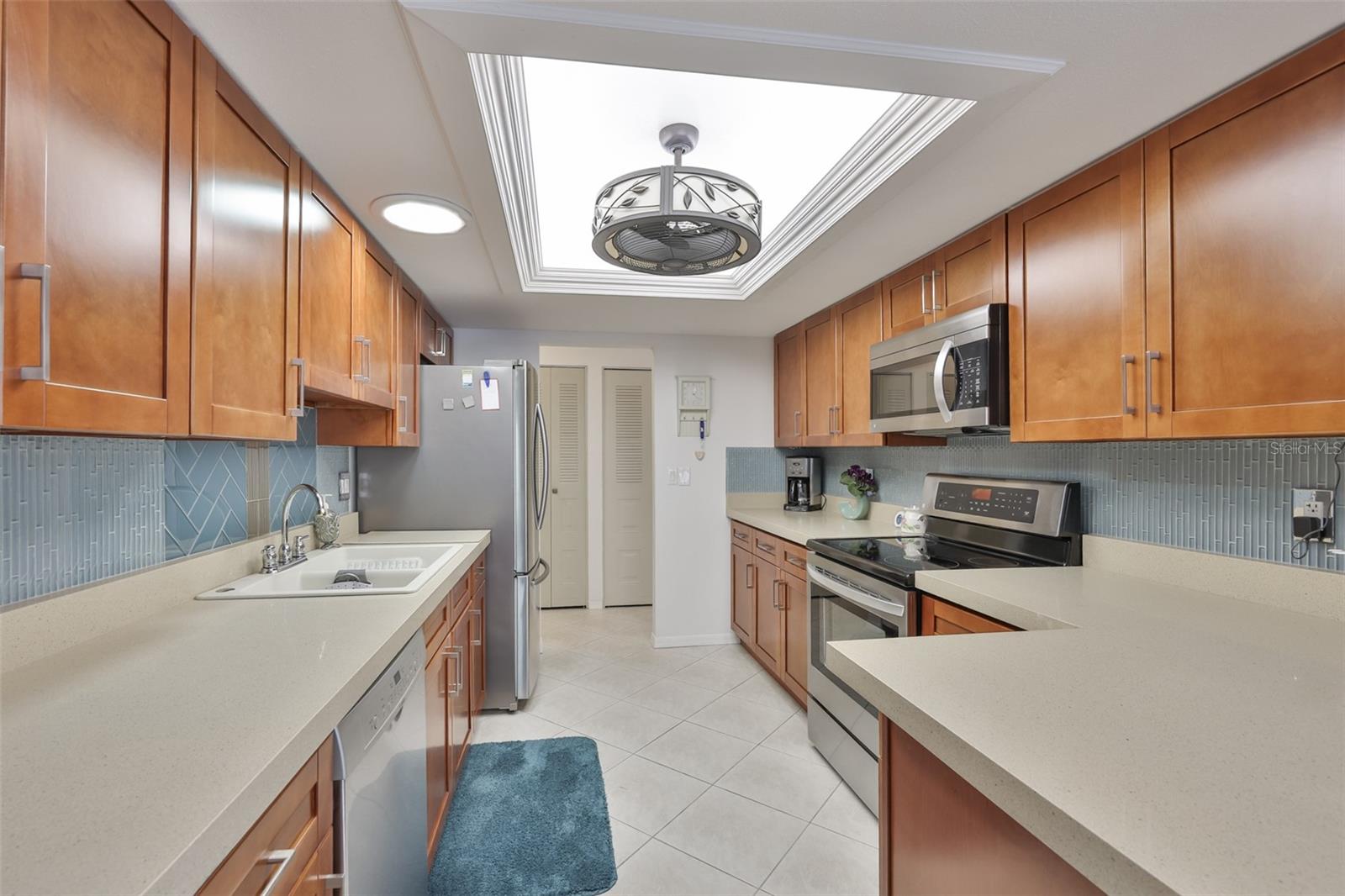 Image 6 of 46 For 2035 Hampstead Circle