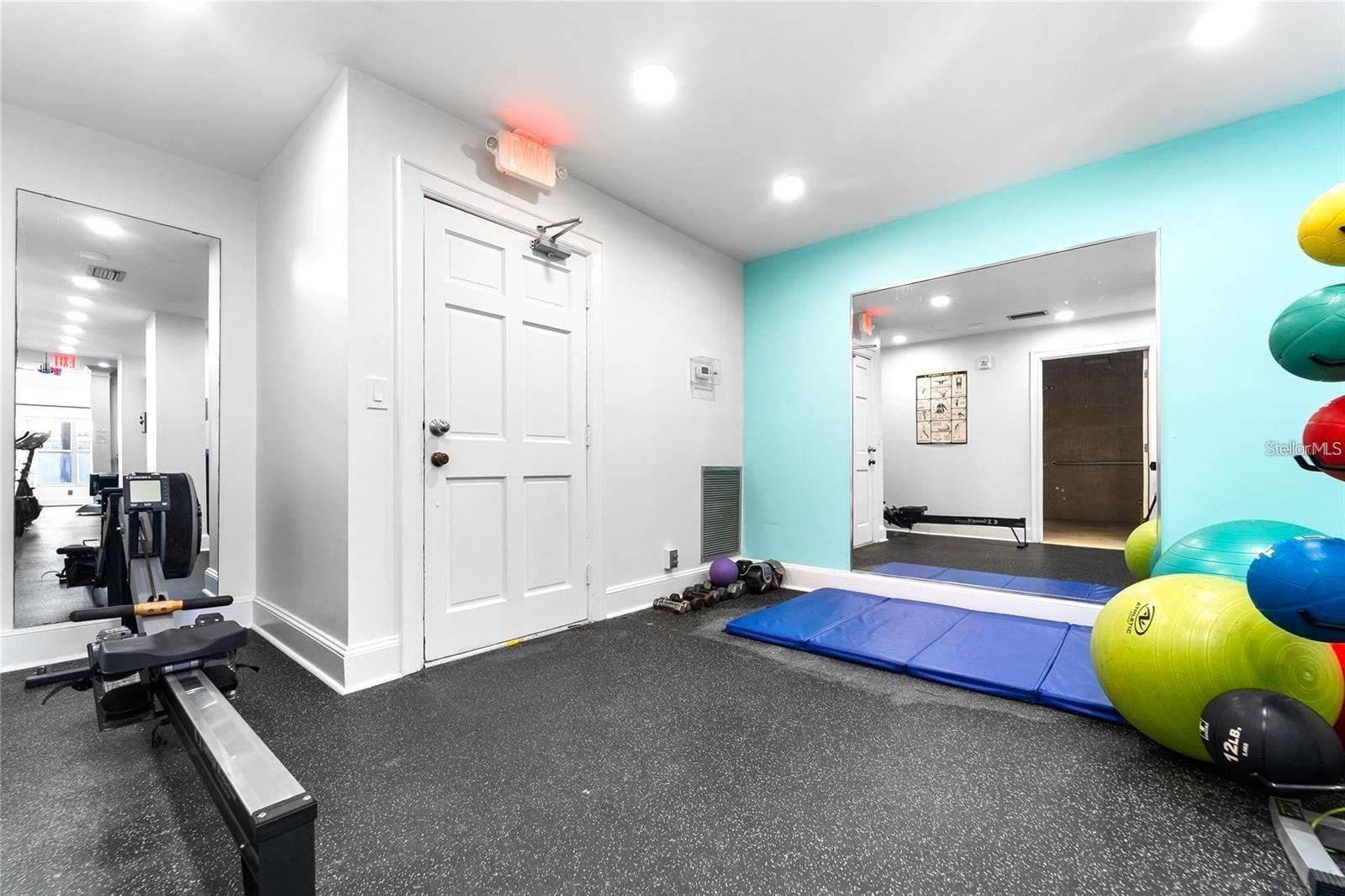 Image 16 of 55 For 4950 Gulf Boulevard 903