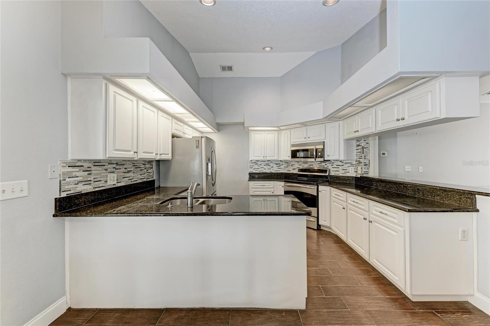 Image 16 of 56 For 908 Wicketrun Drive