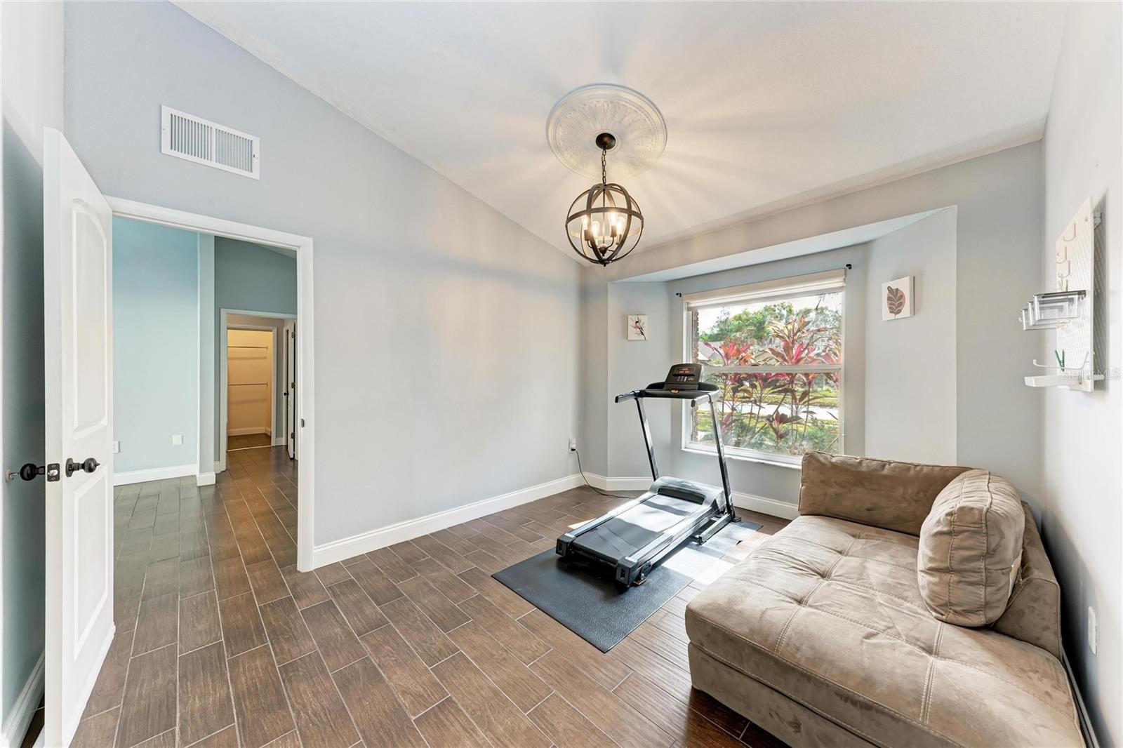 Image 30 of 56 For 908 Wicketrun Drive