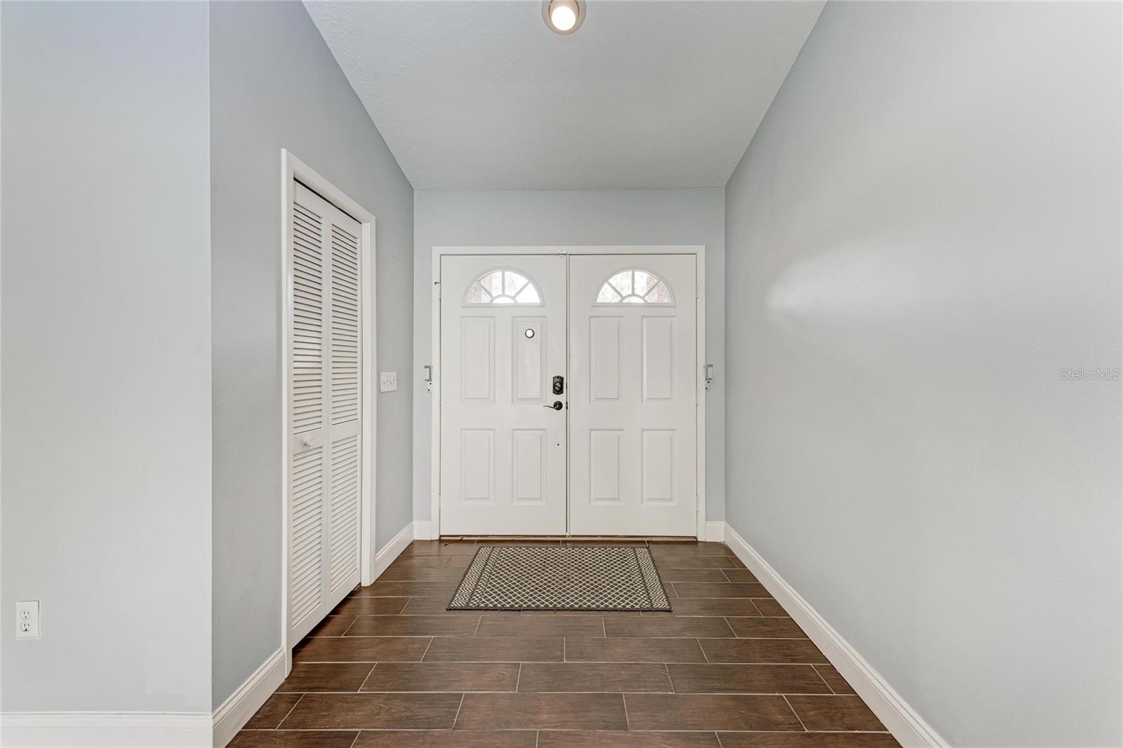 Image 9 of 56 For 908 Wicketrun Drive