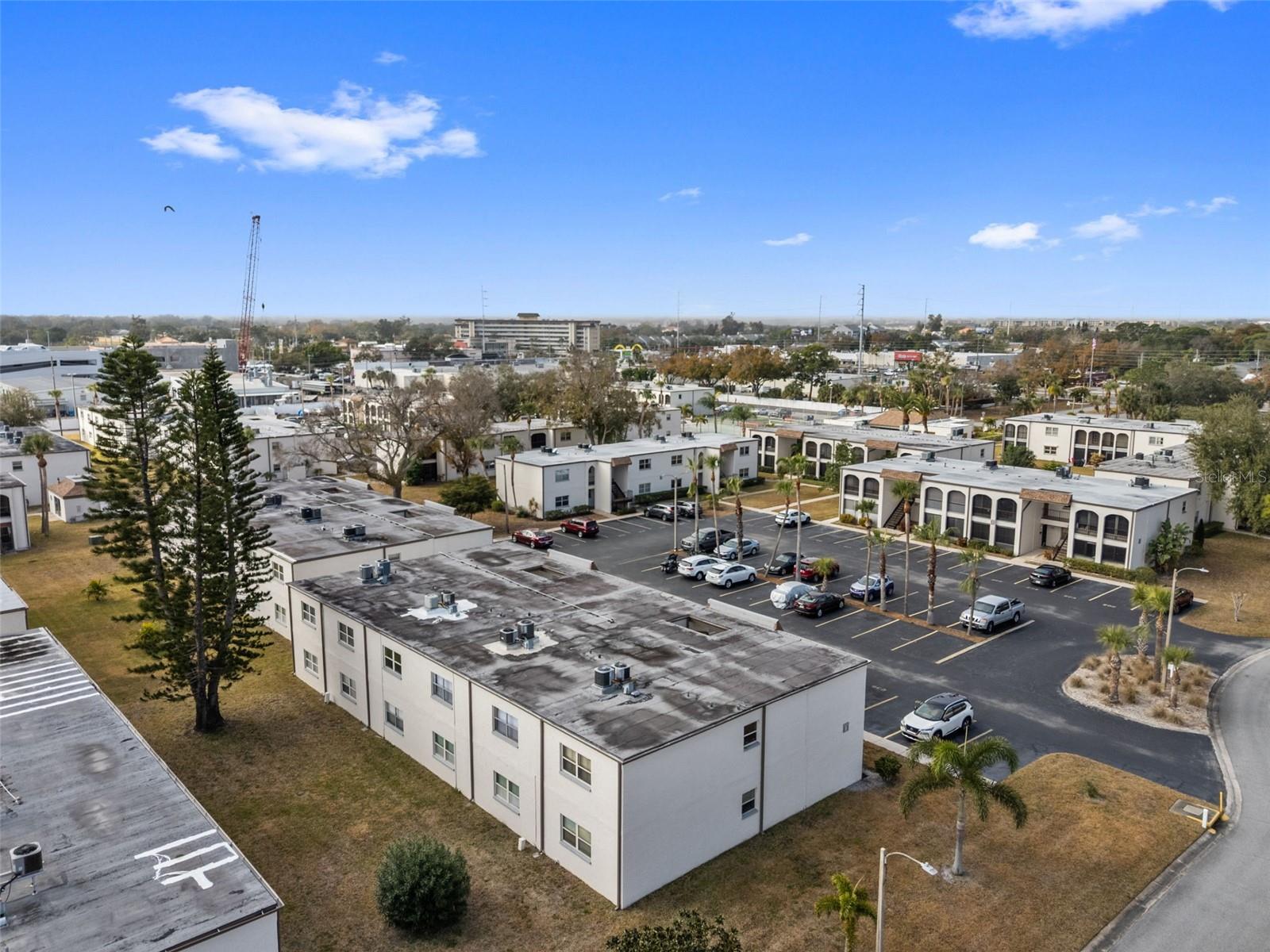 Image 32 of 33 For 7701 Starkey Road 237