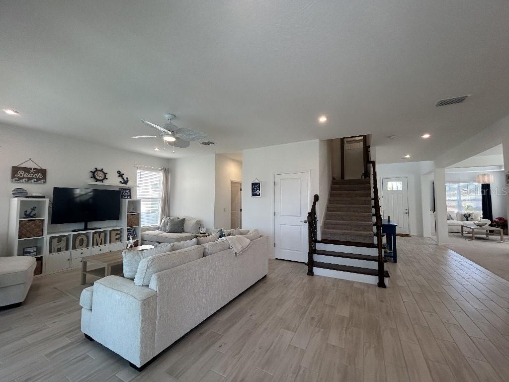 Image 5 of 15 For 34025 Astoria Circle 34025a