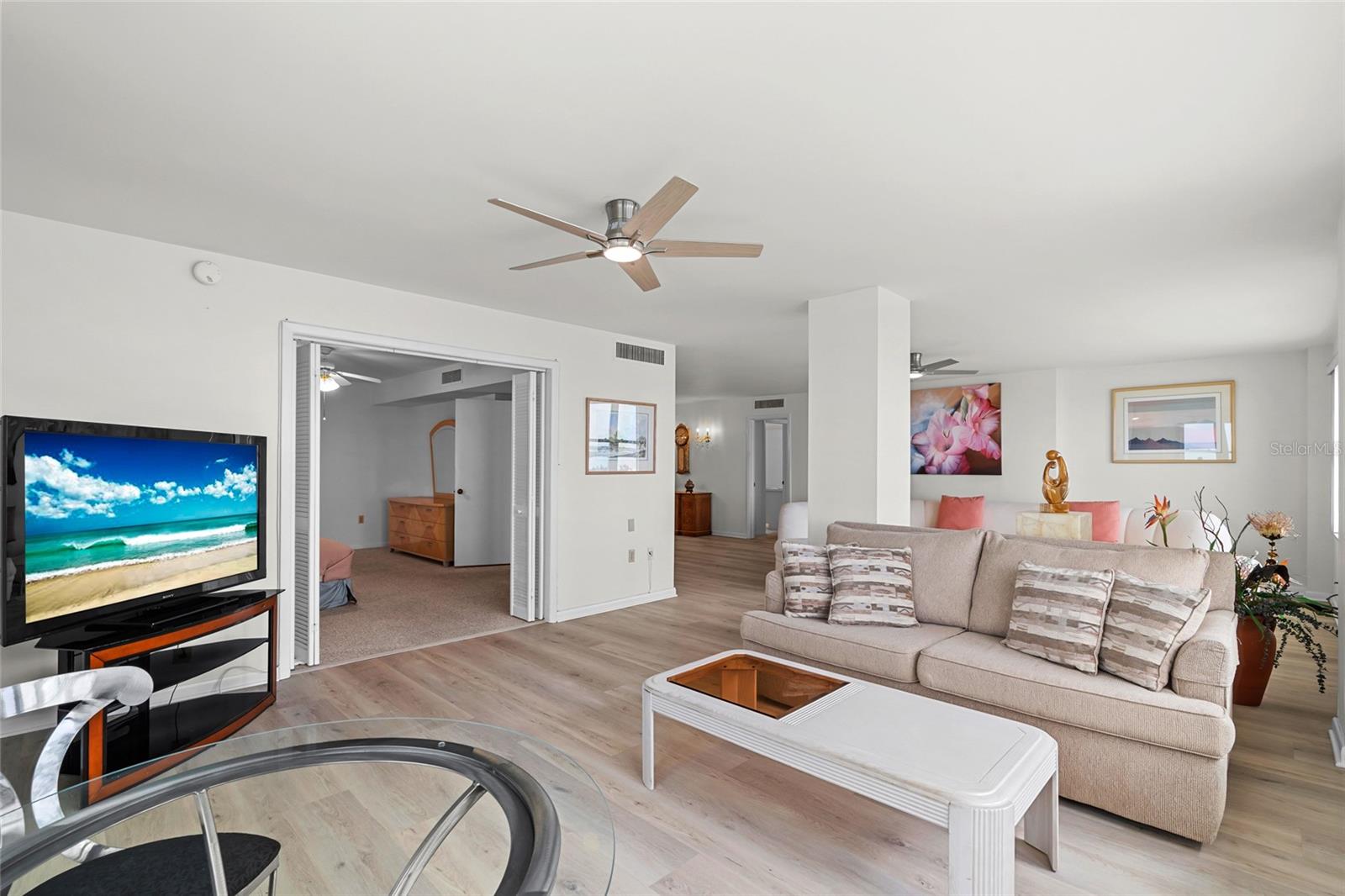 Image 28 of 49 For 5200 Brittany Drive S 1809