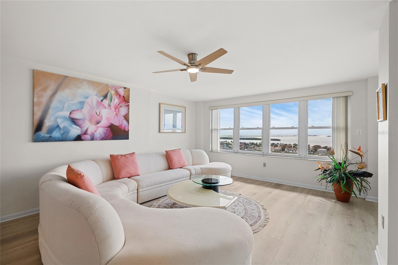 Image 3 of 49 For 5200 Brittany Drive S 1809